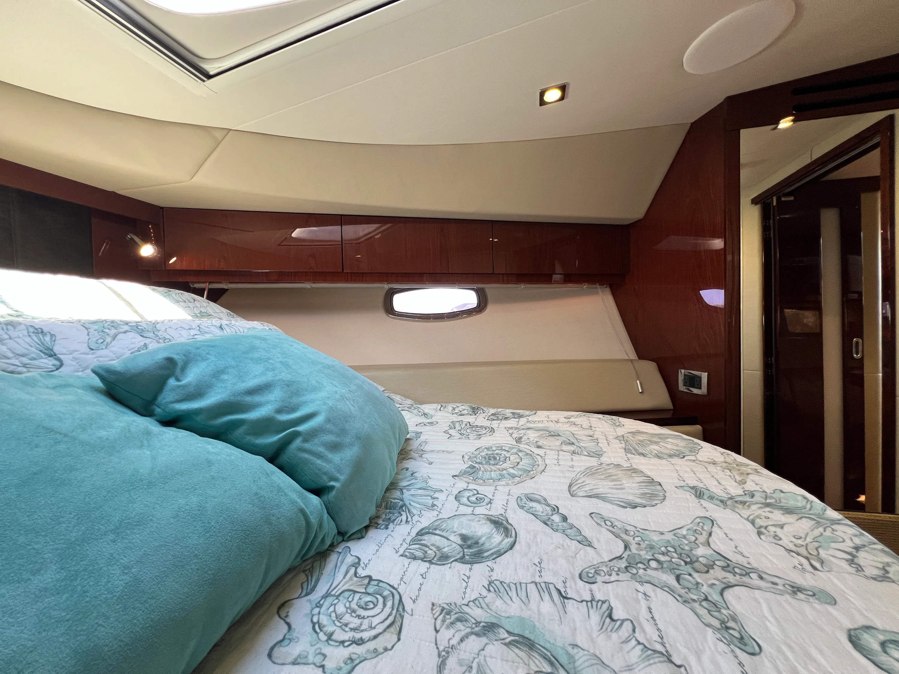 2015 Sea Ray 410 Sundancer Image Thumbnail #81