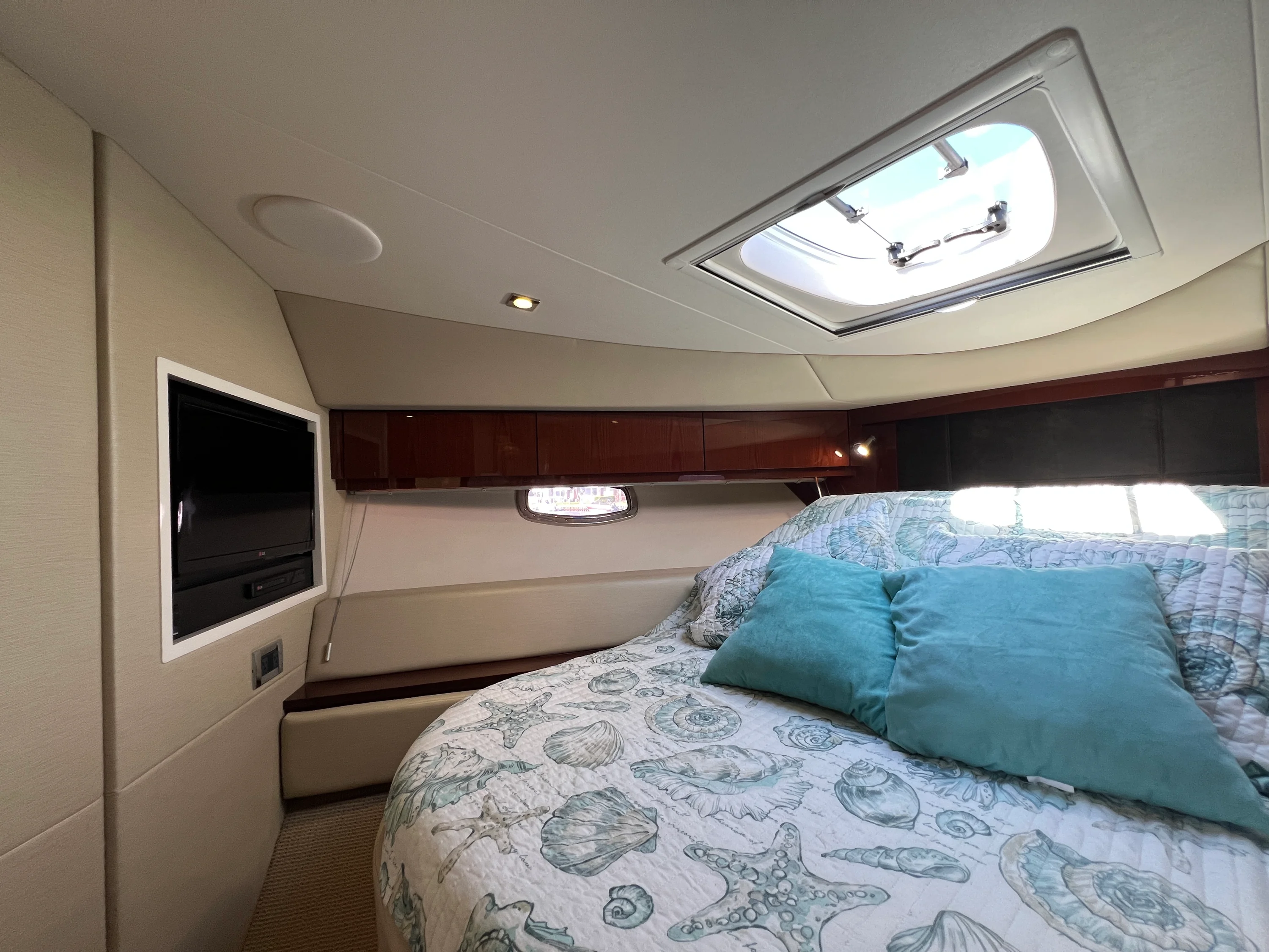 2015 Sea Ray 410 Sundancer Image Thumbnail #79
