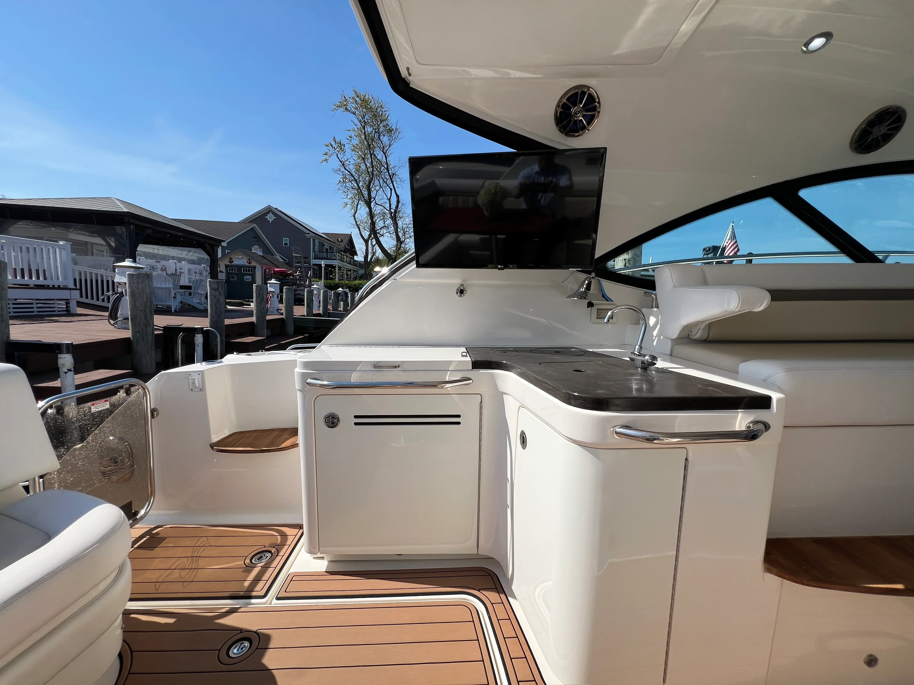 2015 Sea Ray 410 Sundancer Image Thumbnail #15