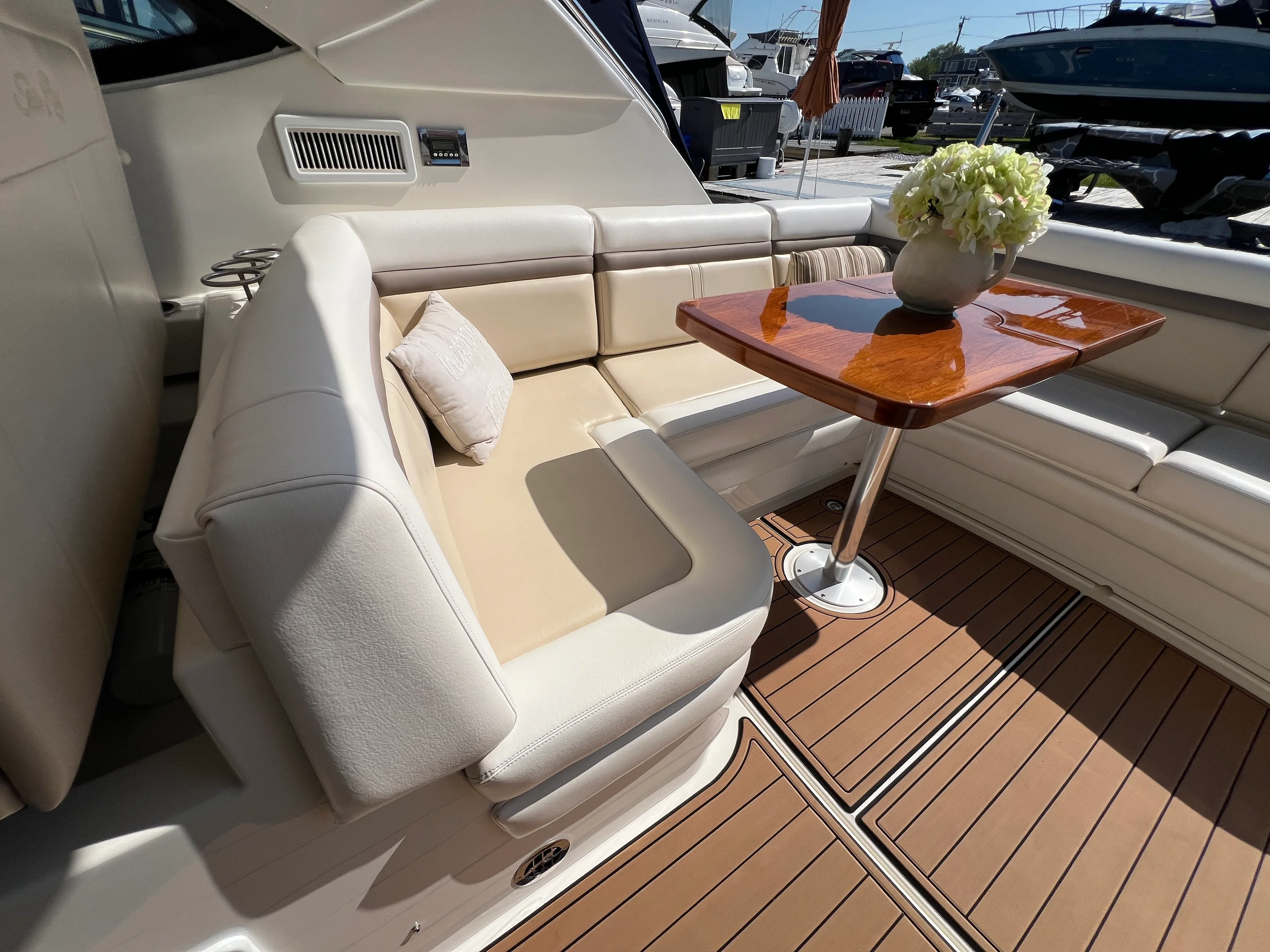 2015 Sea Ray 410 Sundancer Image Thumbnail #13