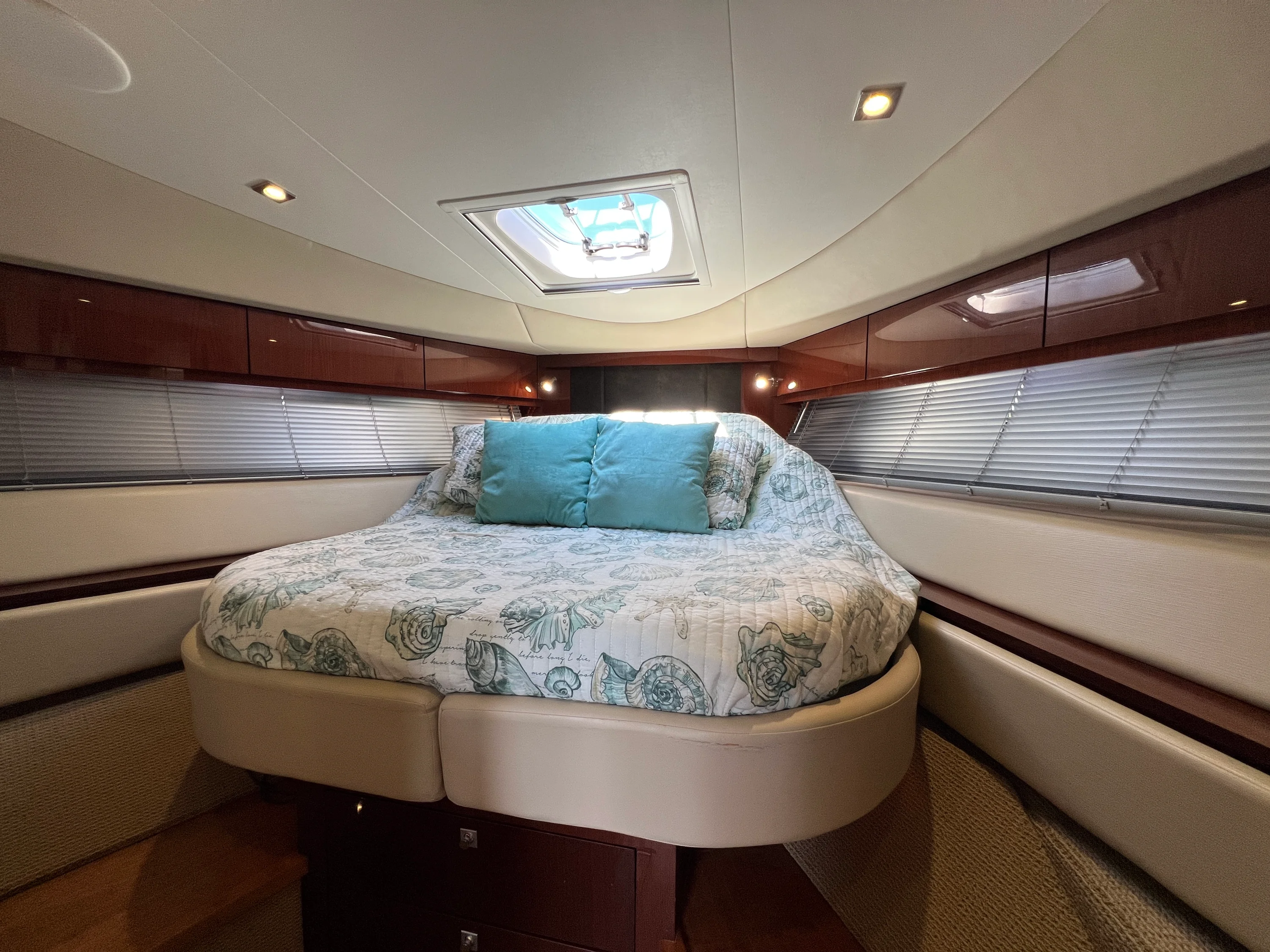2015 Sea Ray 410 Sundancer Image Thumbnail #95