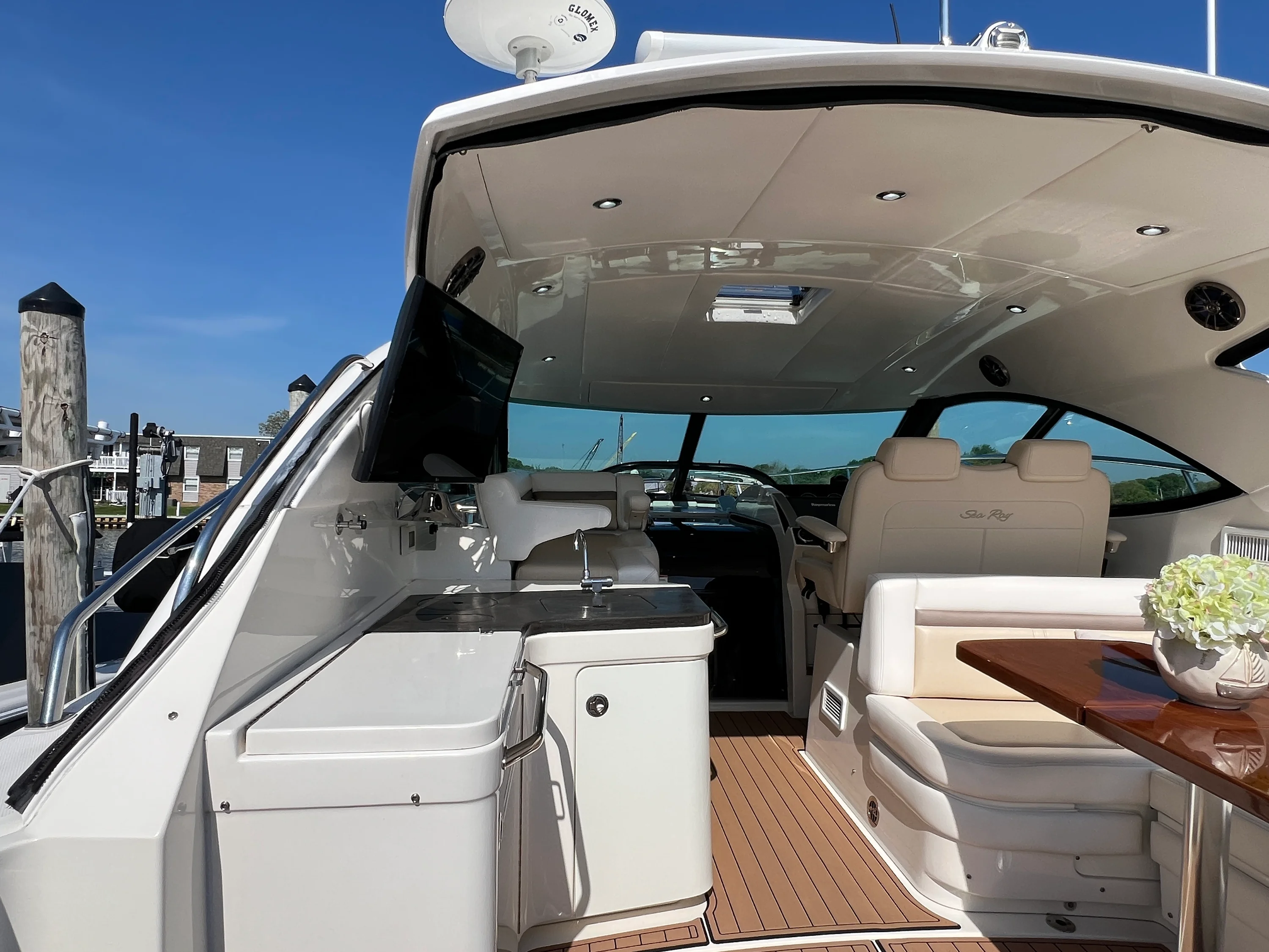 2015 Sea Ray 410 Sundancer Image Thumbnail #10