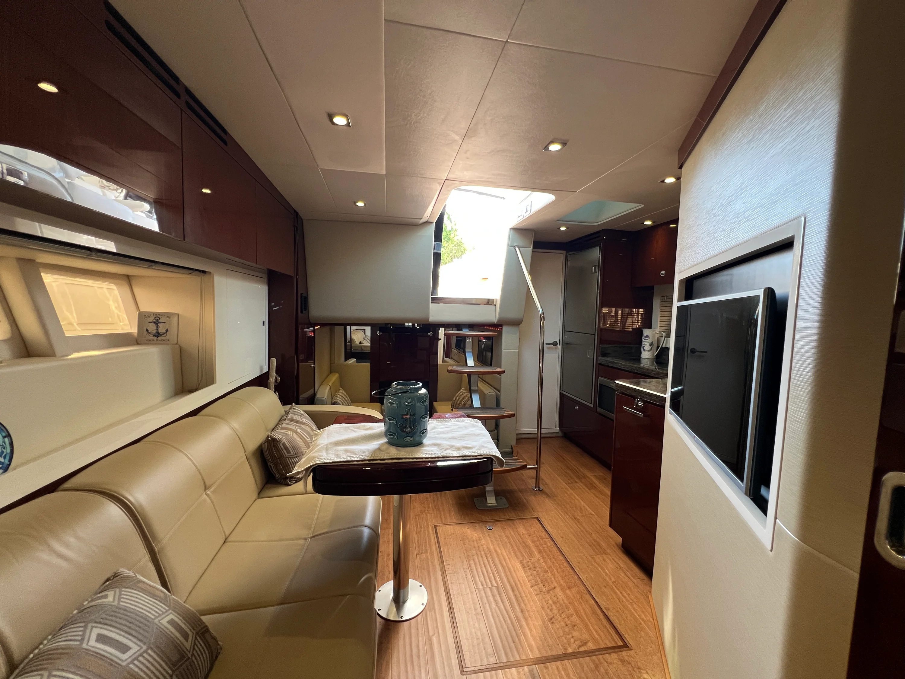 2015 Sea Ray 410 Sundancer Image Thumbnail #84