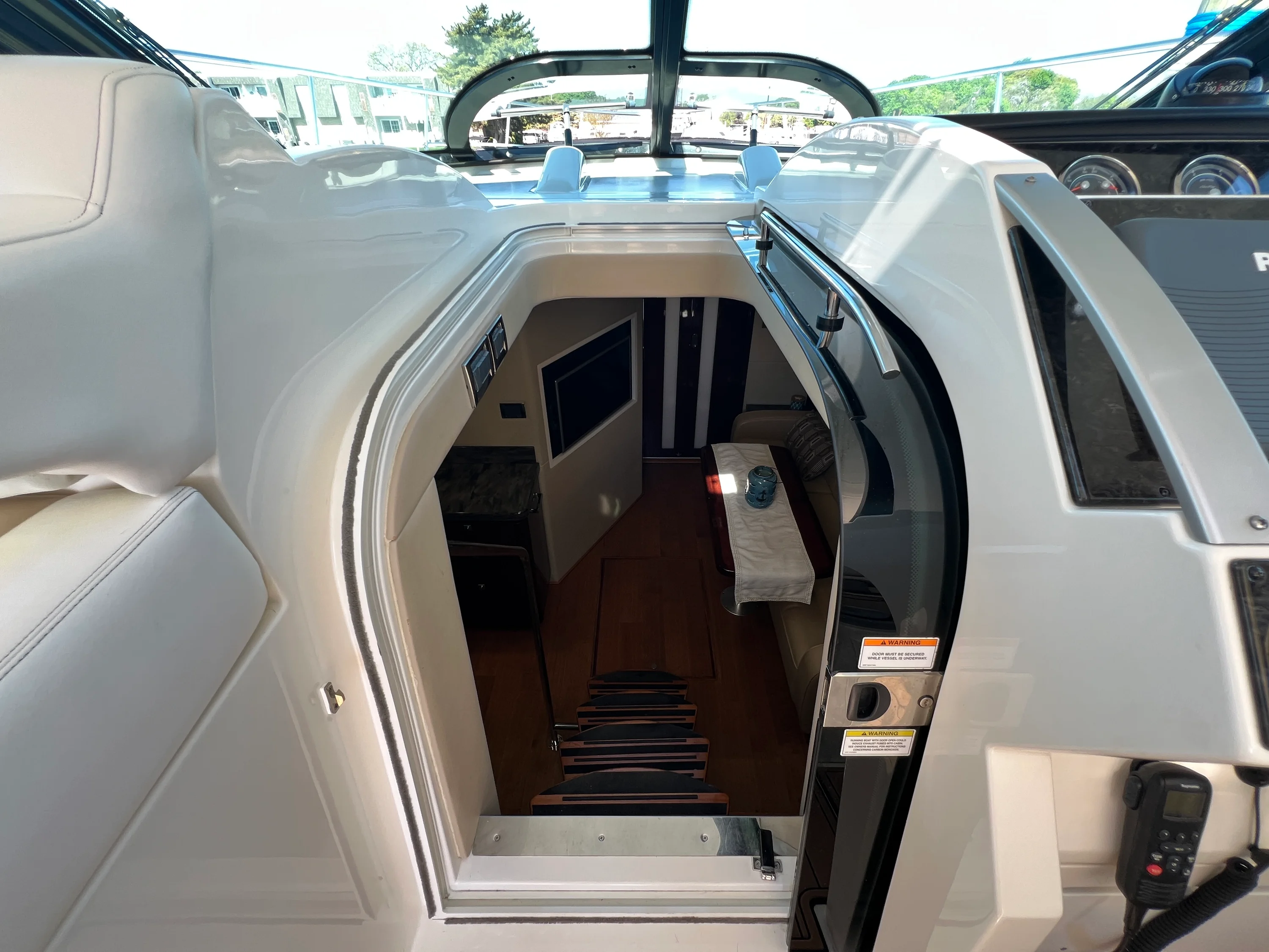 2015 Sea Ray 410 Sundancer Image Thumbnail #39