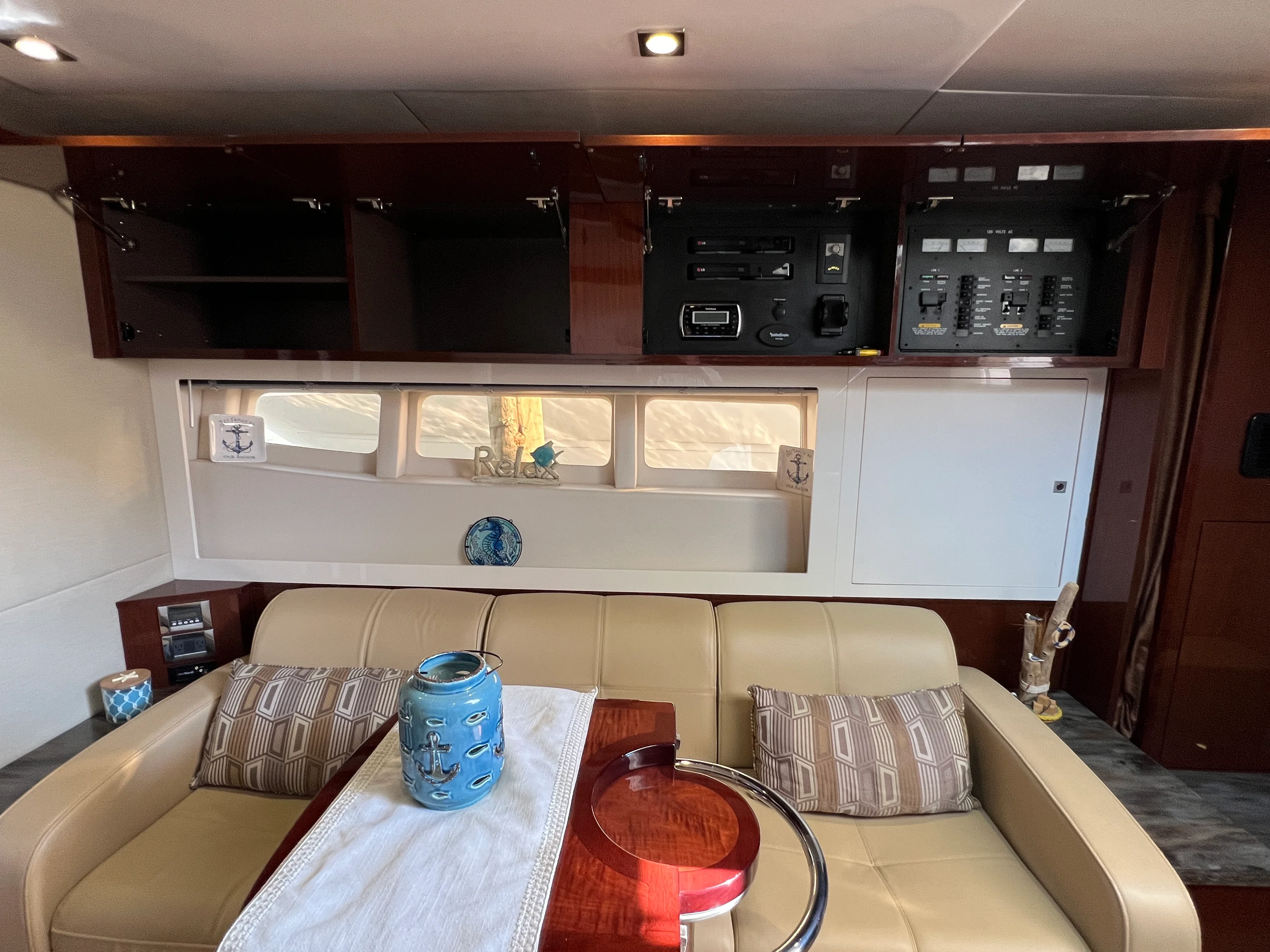 2015 Sea Ray 410 Sundancer Image Thumbnail #68