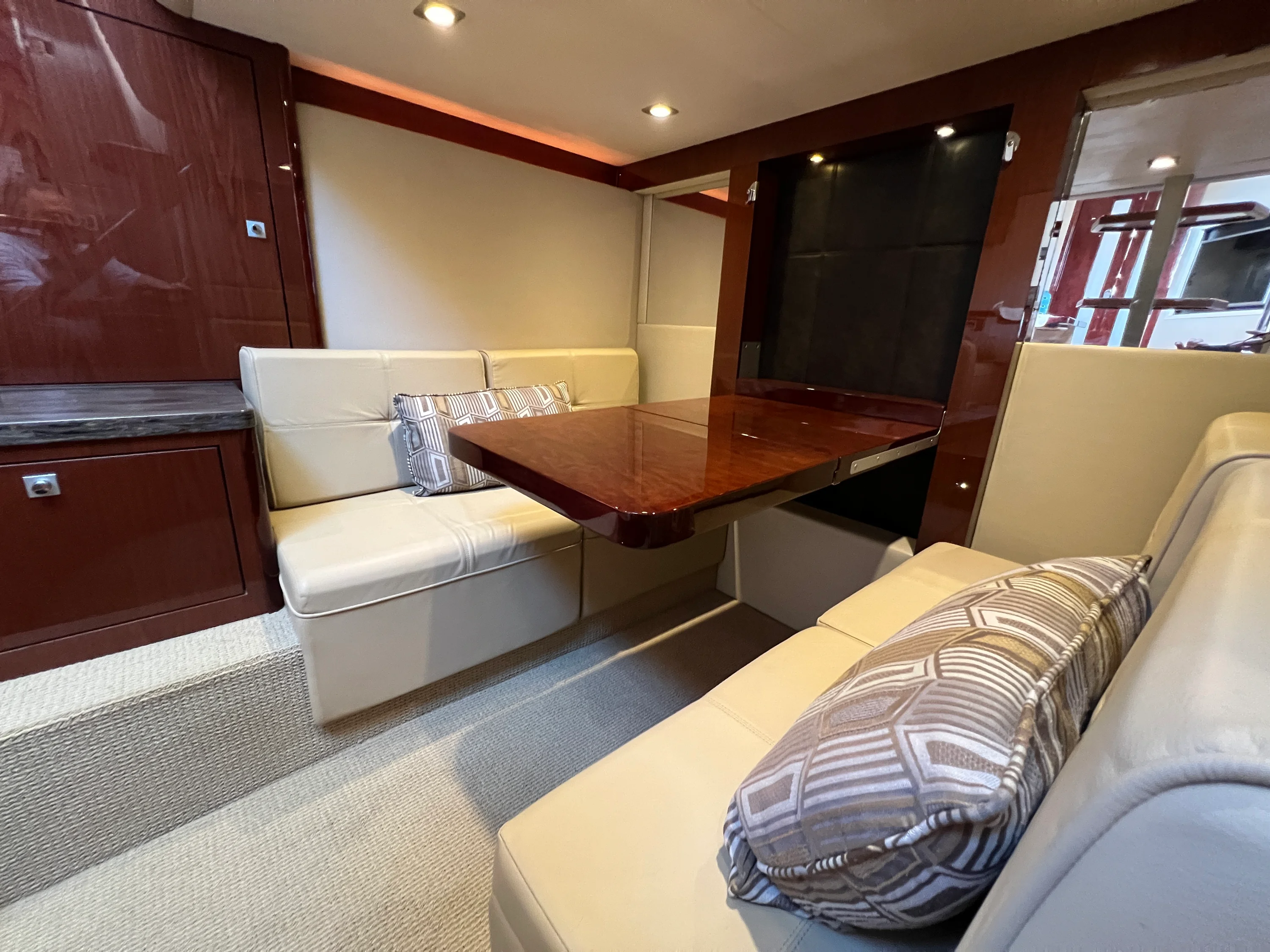 2015 Sea Ray 410 Sundancer Image Thumbnail #62