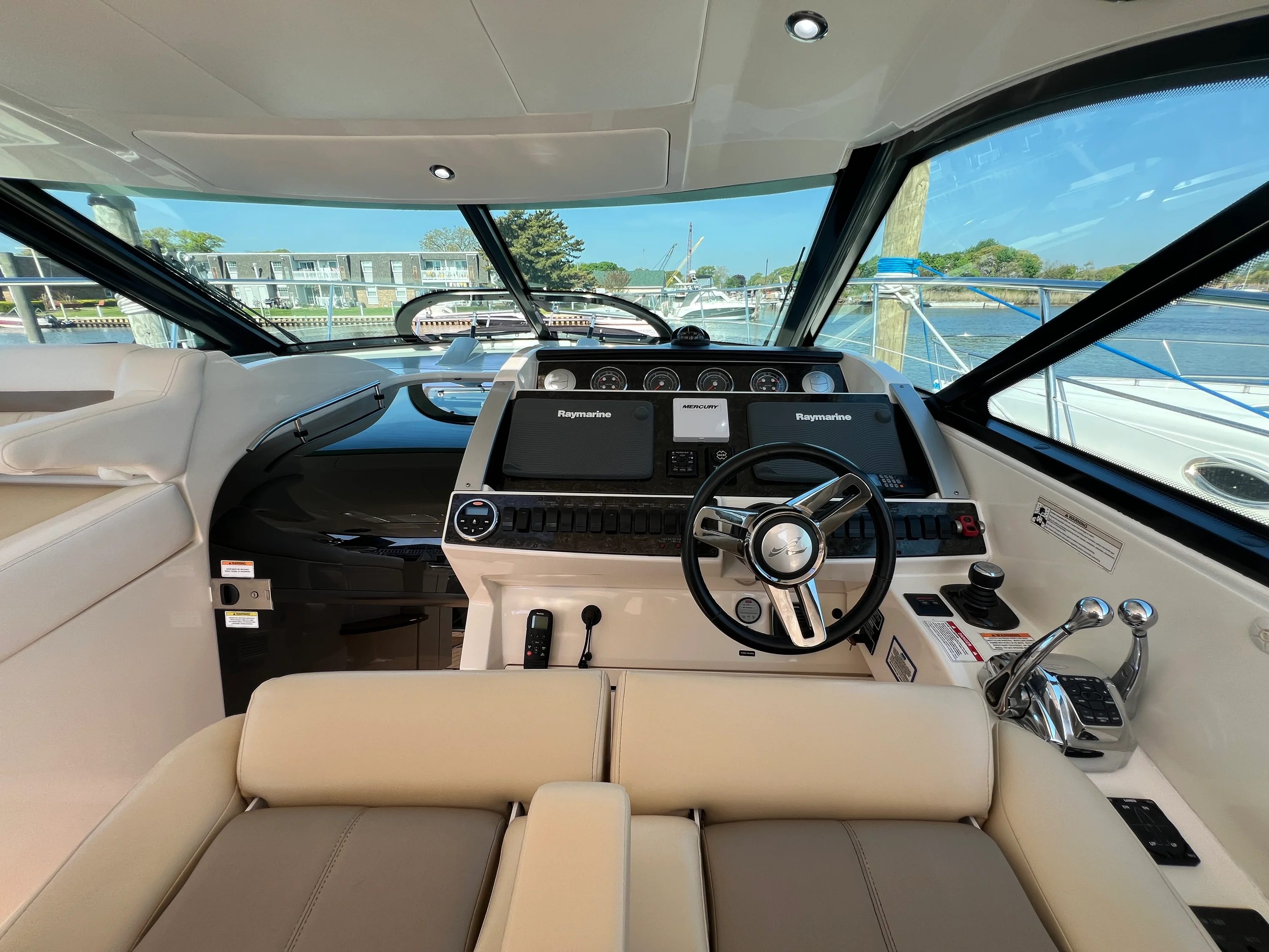 2015 Sea Ray 410 Sundancer Image Thumbnail #25