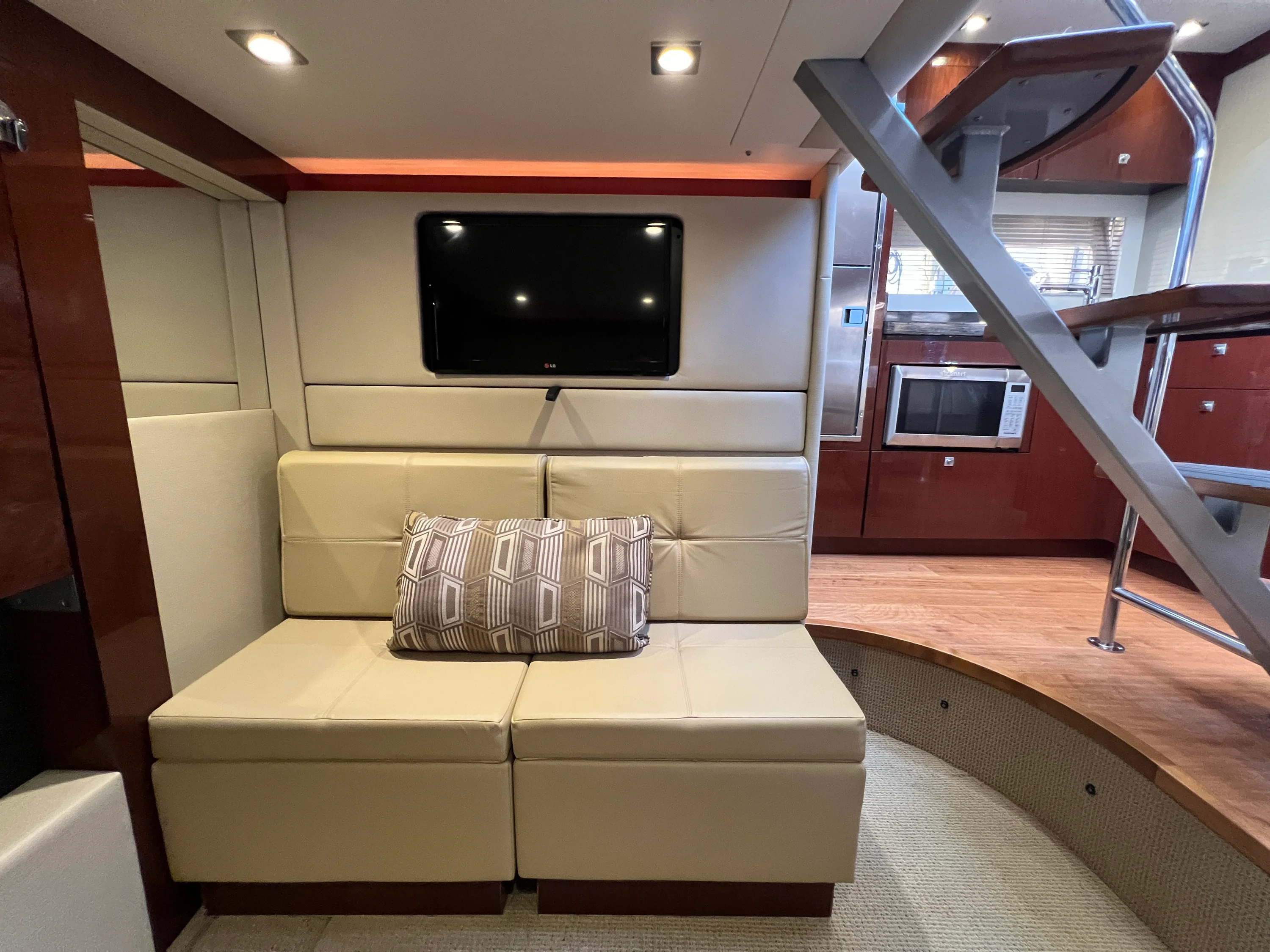 2015 Sea Ray 410 Sundancer Image Thumbnail #50