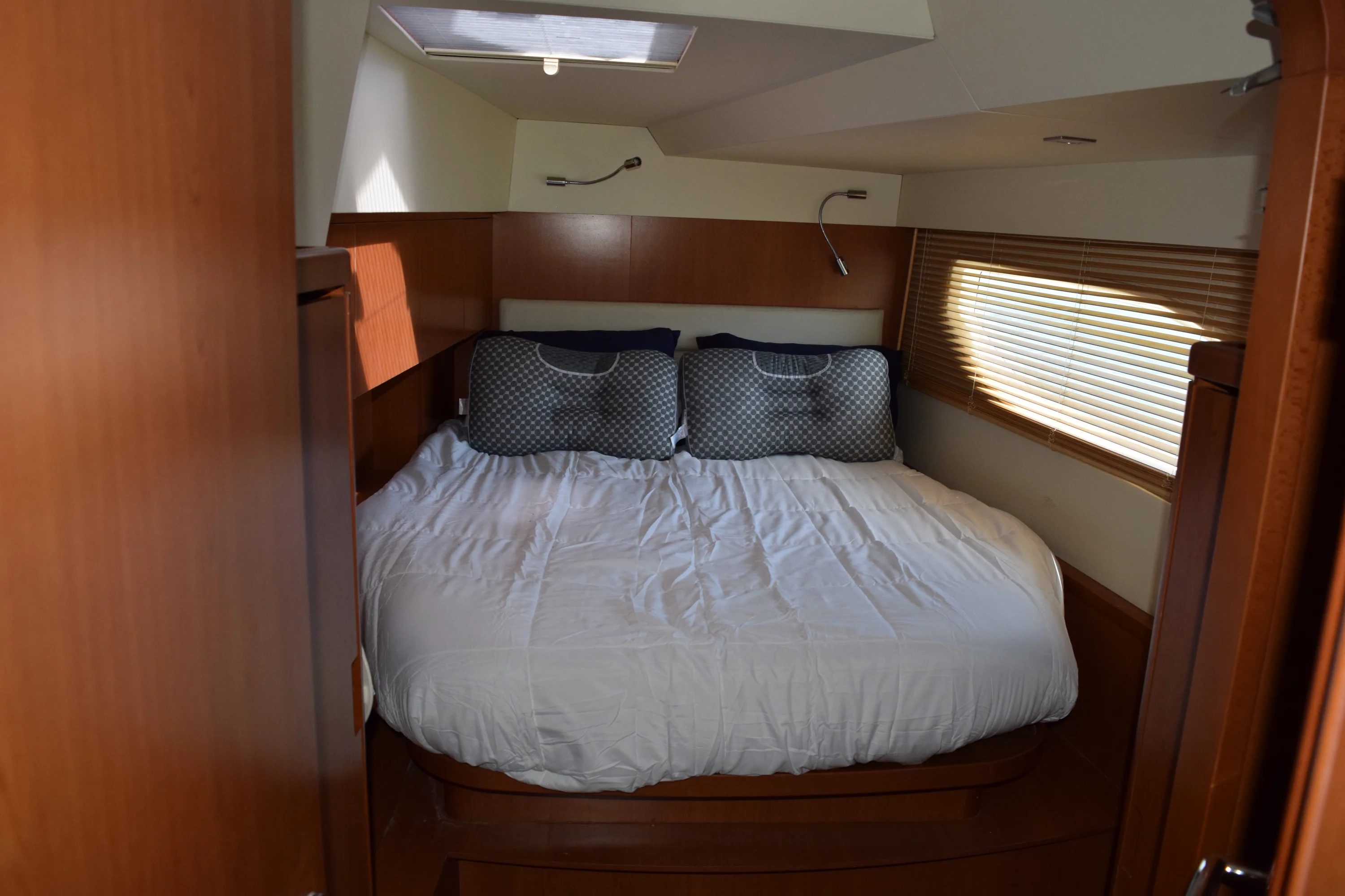 2018 Aquila 48 Image Thumbnail #29