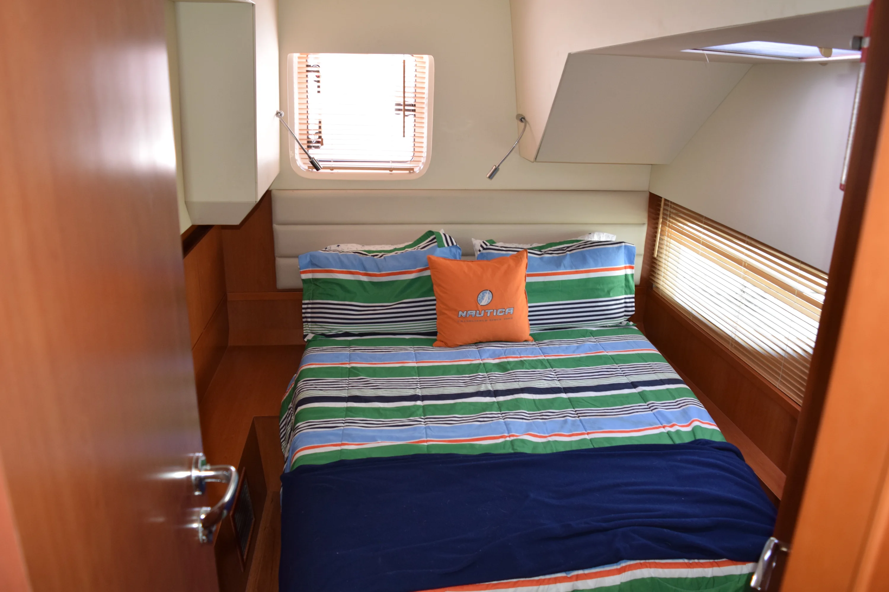 2018 Aquila 48 Image Thumbnail #28