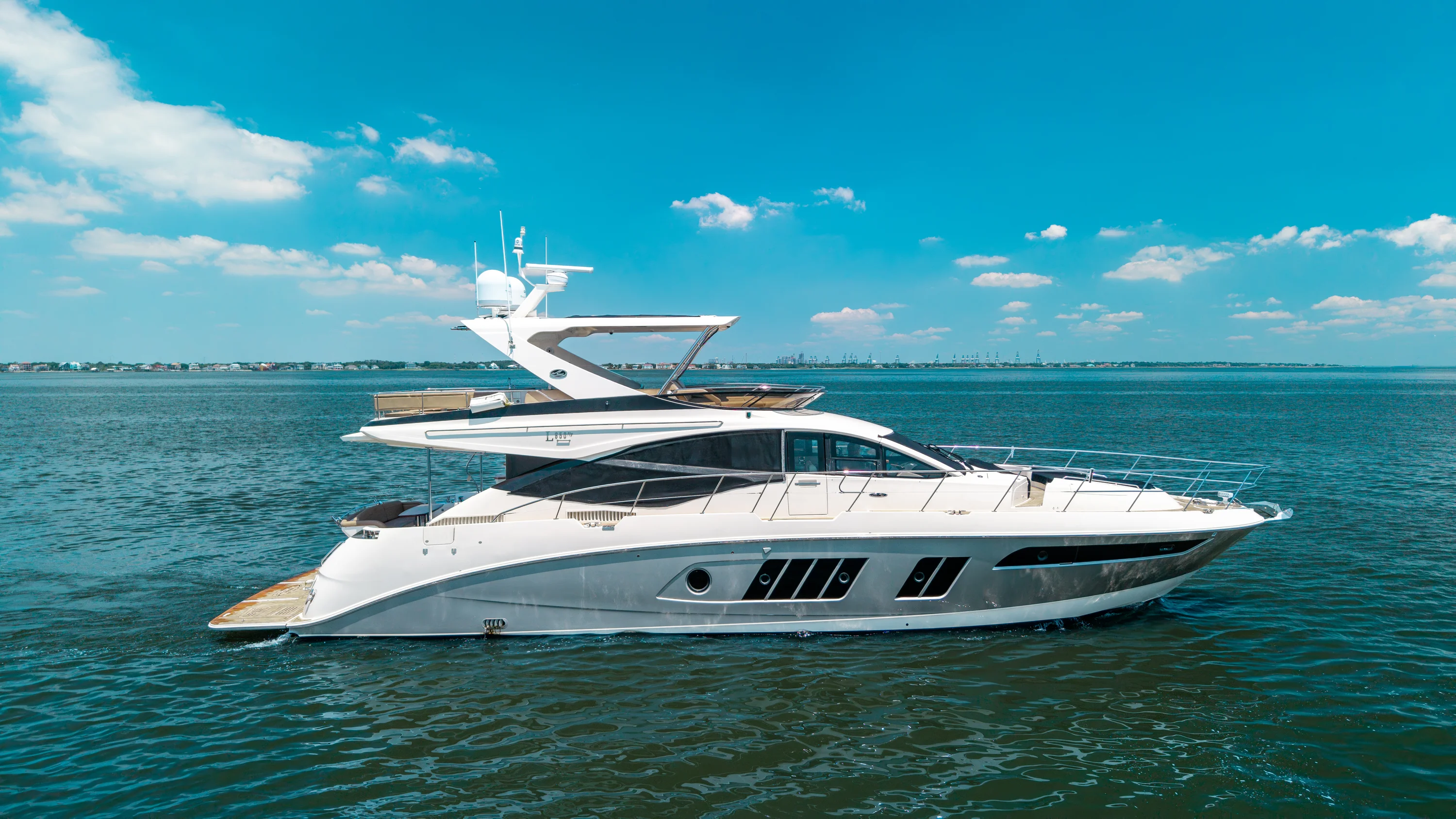 2017 Sea Ray L650 Fly Image Thumbnail #10