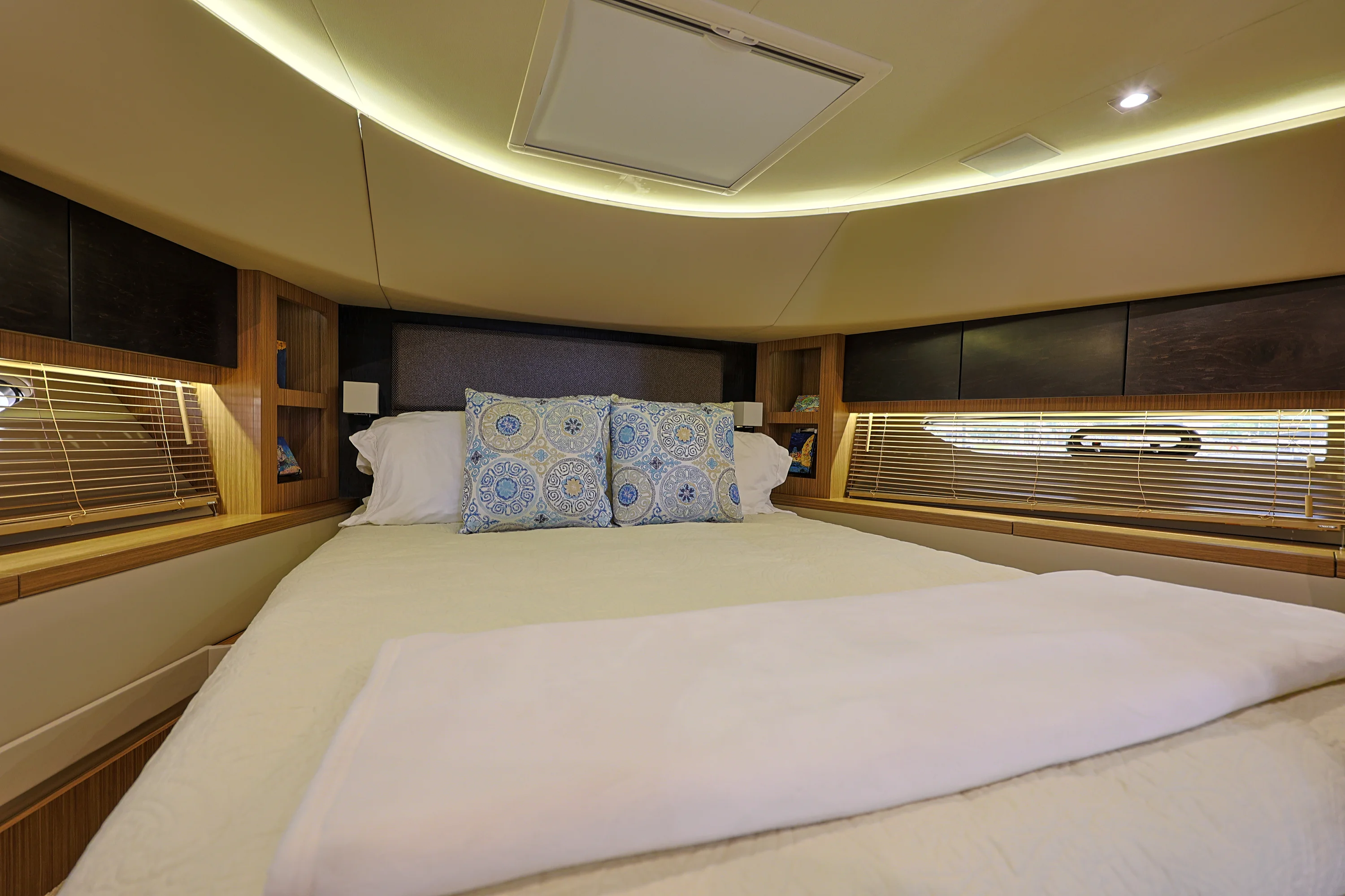 2017 Sea Ray L650 Fly Image Thumbnail #46