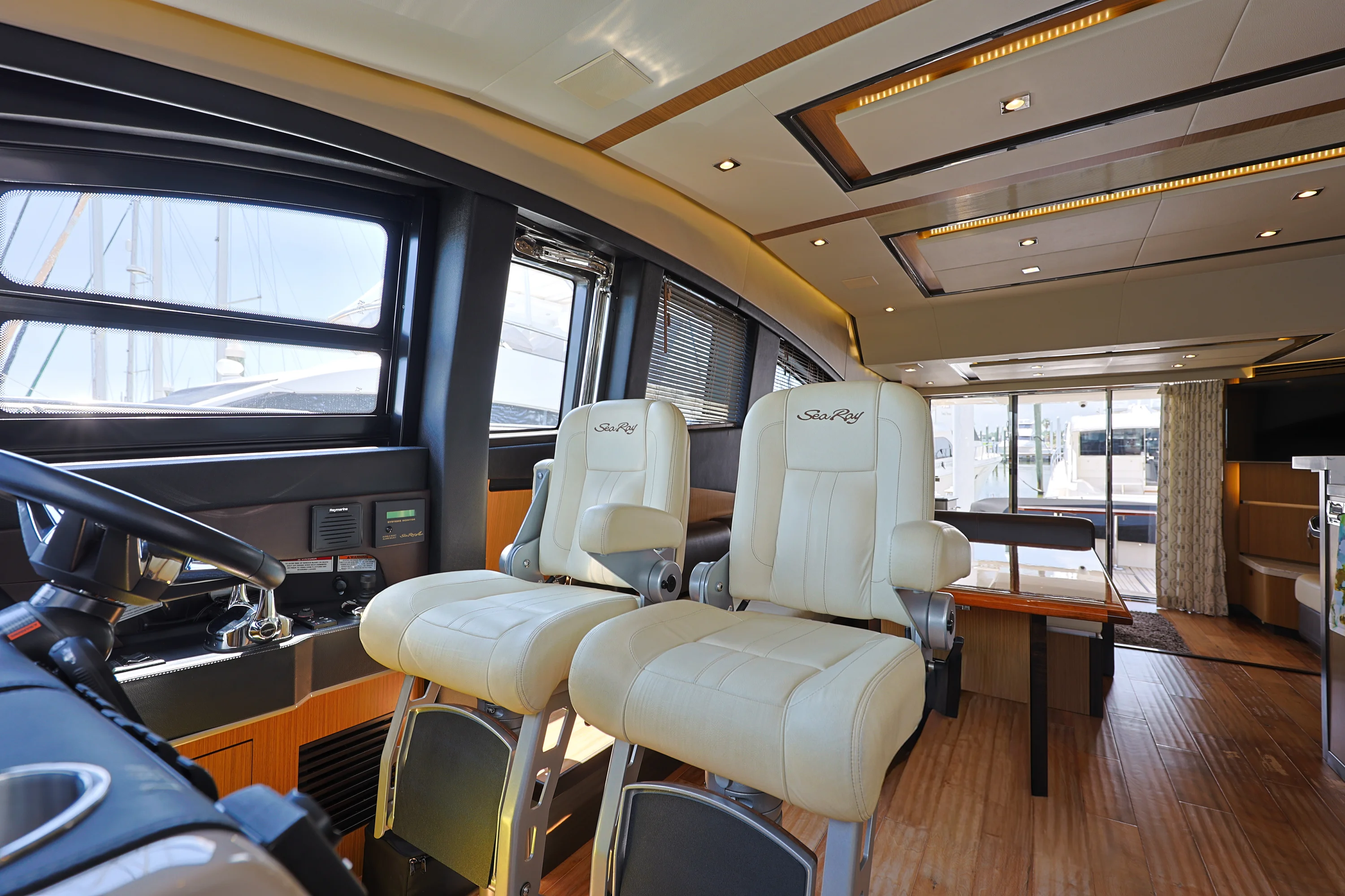 2017 Sea Ray L650 Fly Image Thumbnail #24