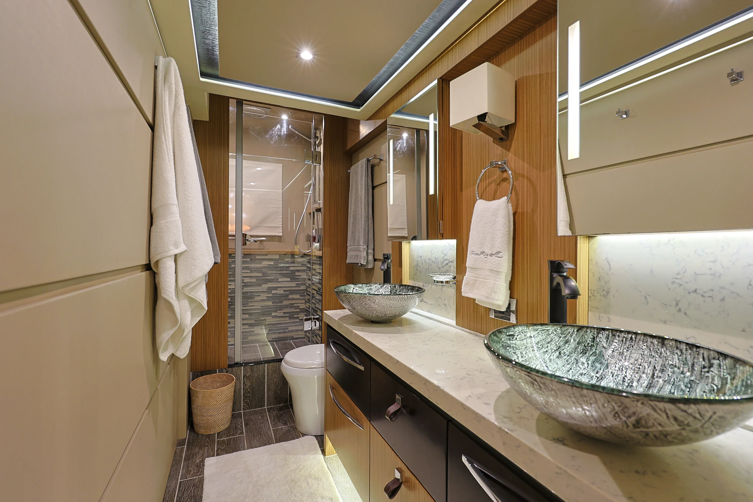 2017 Sea Ray L650 Fly Image Thumbnail #44