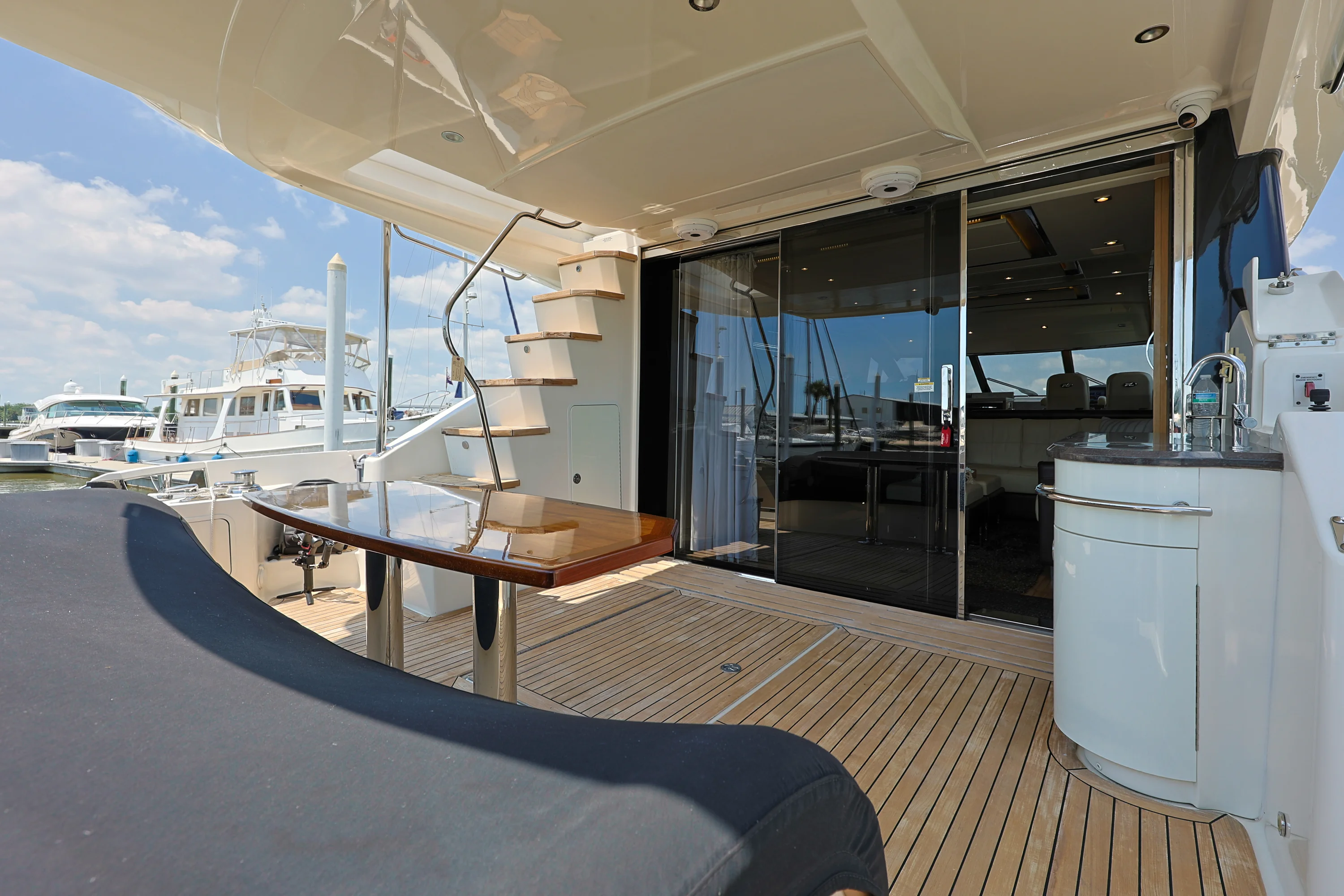 2017 Sea Ray L650 Fly Image Thumbnail #19