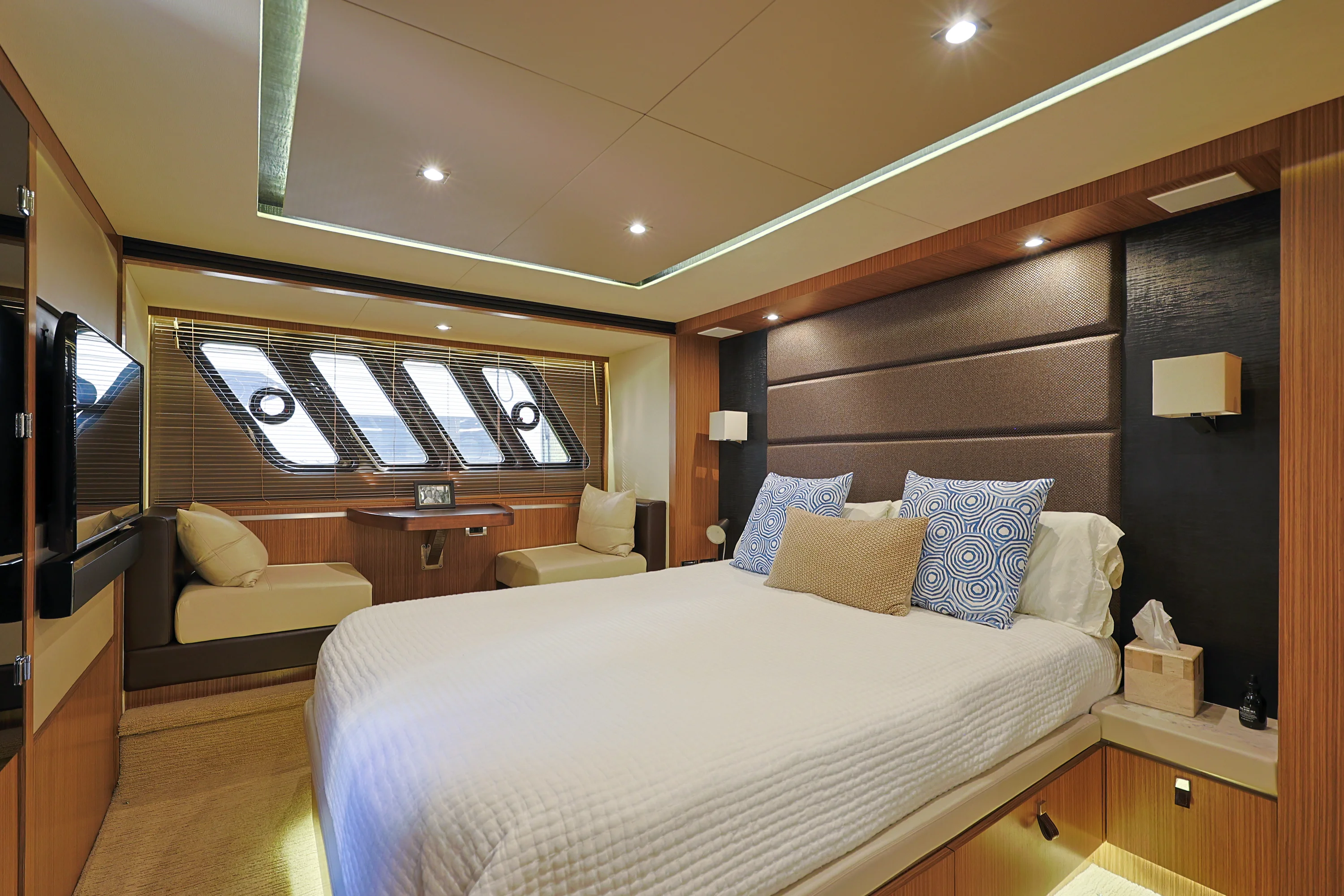 2017 Sea Ray L650 Fly Image Thumbnail #42