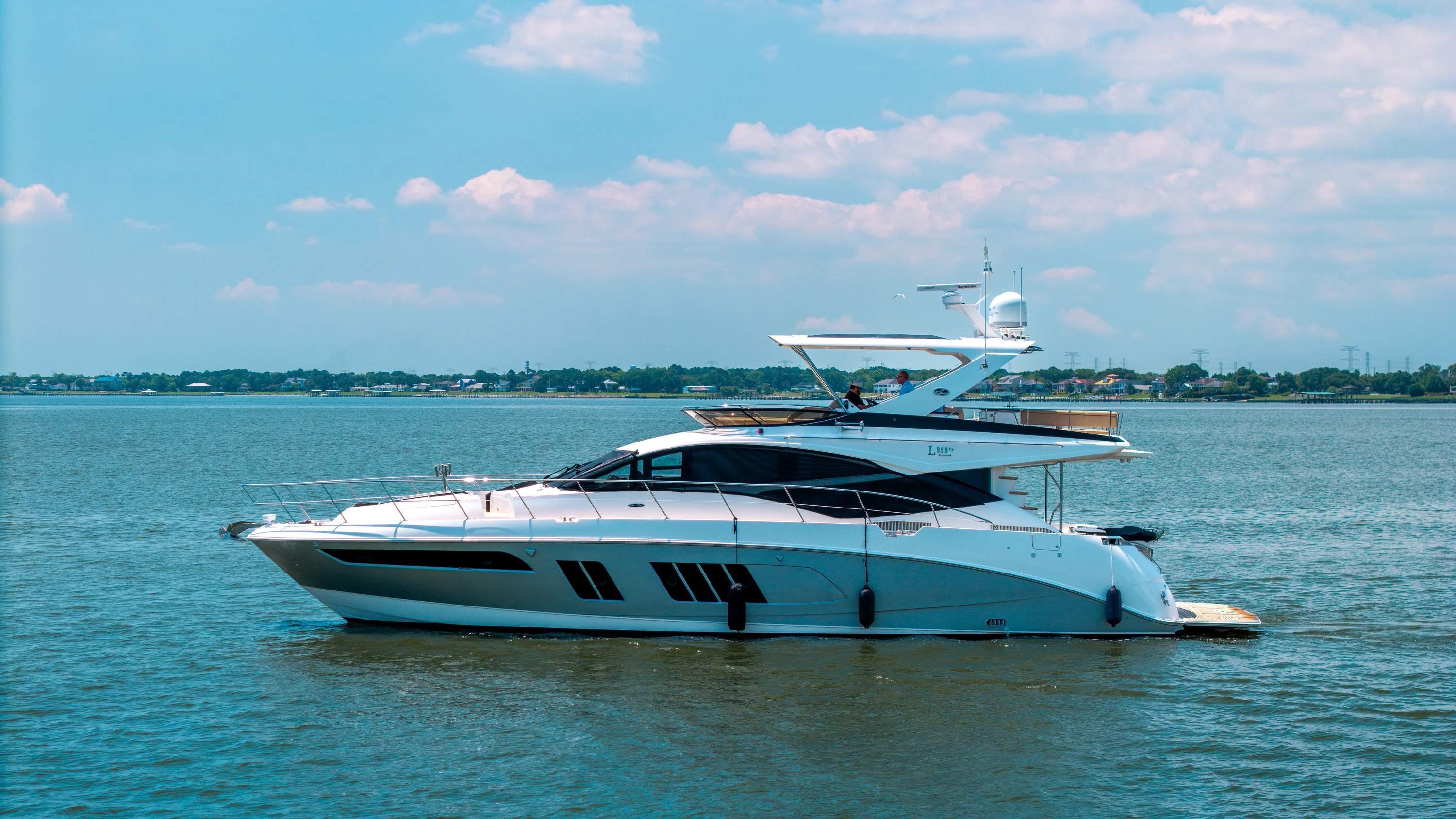 2017 Sea Ray L650 Fly Image Thumbnail #12