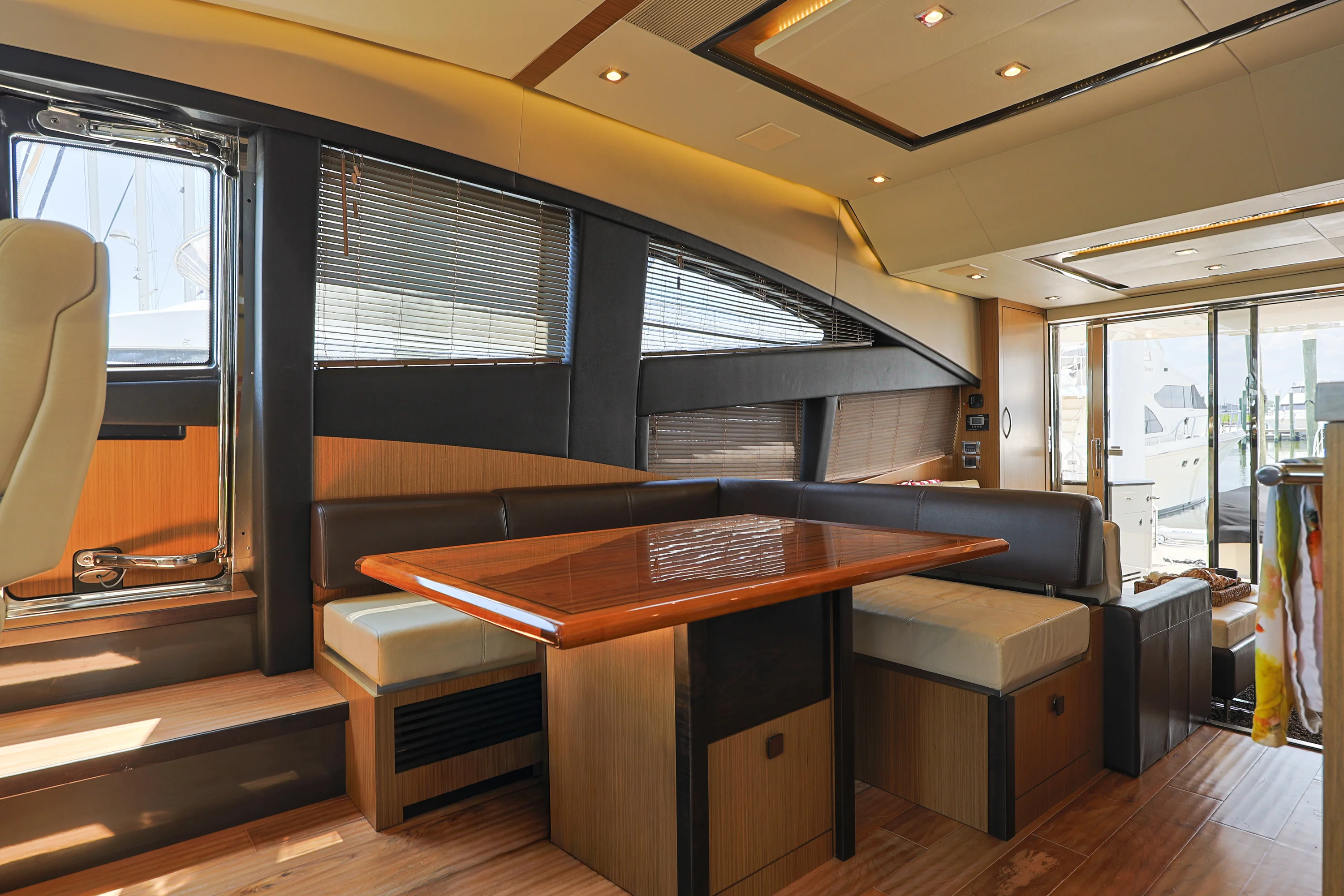2017 Sea Ray L650 Fly Image Thumbnail #31