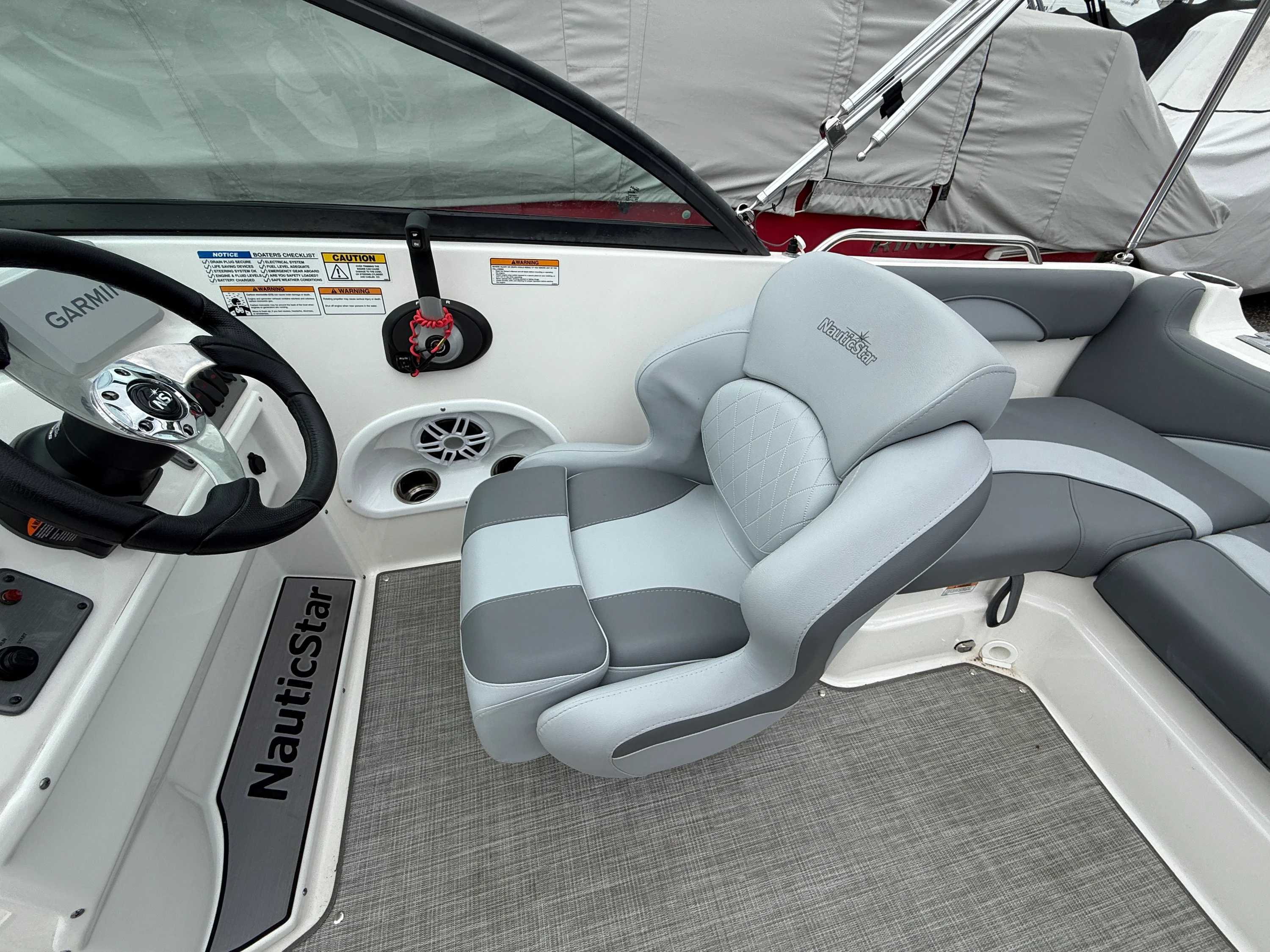 2023 NauticStar 203 DC Image Thumbnail #12