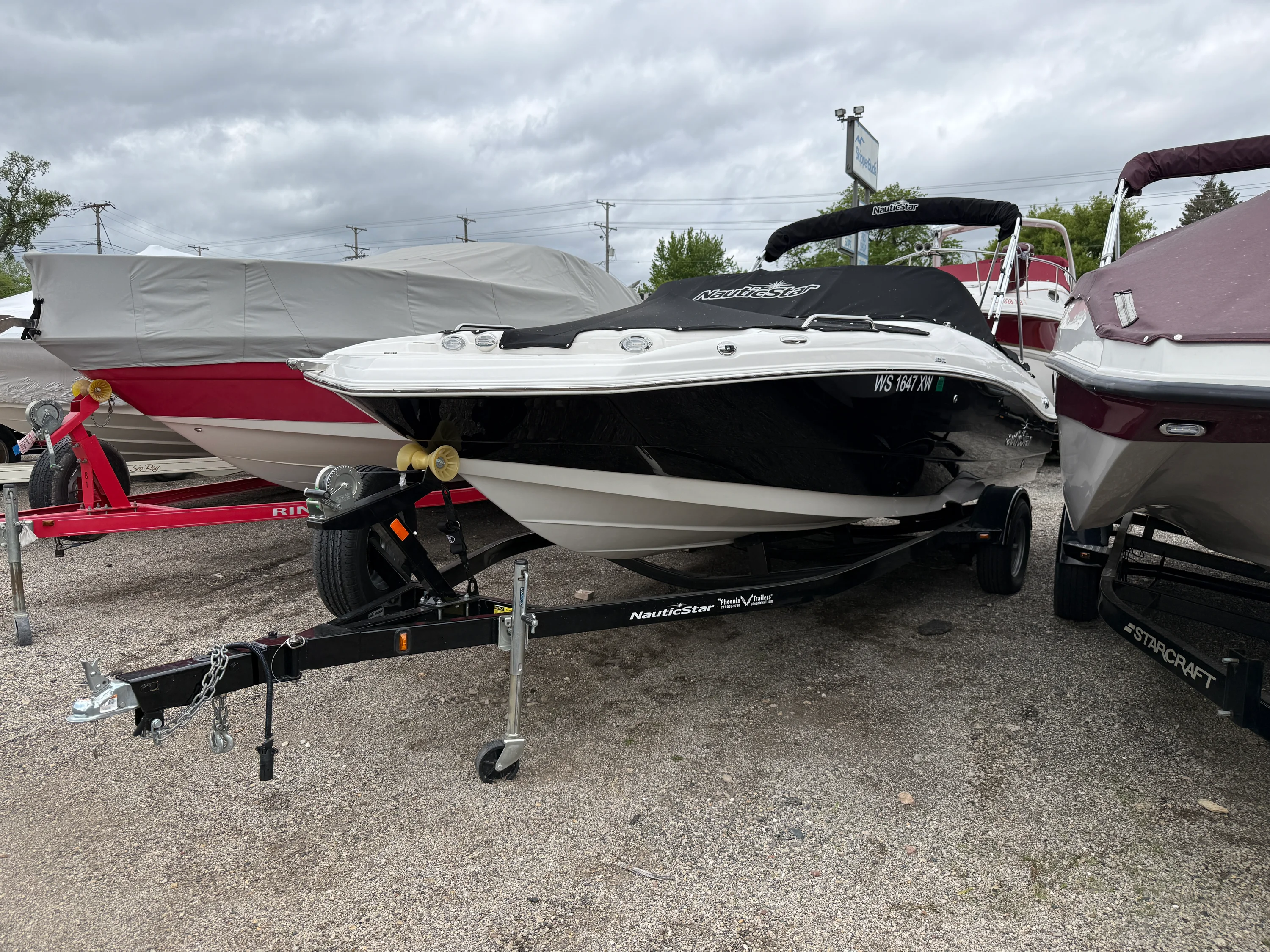2023 NauticStar 203 DC Image Thumbnail #1
