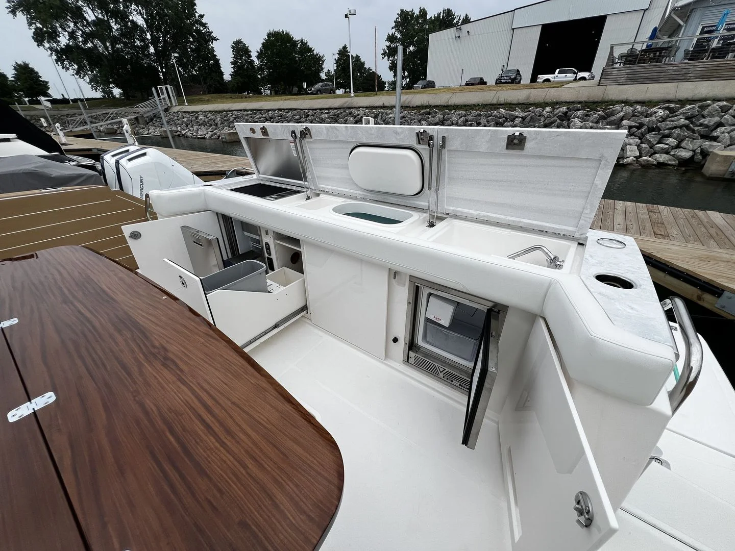 2027 Tiara Yachts EX60 Image Thumbnail #20