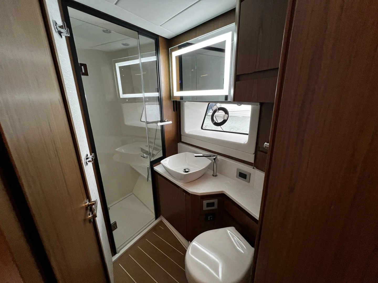 2027 Tiara Yachts EX60 Image Thumbnail #48