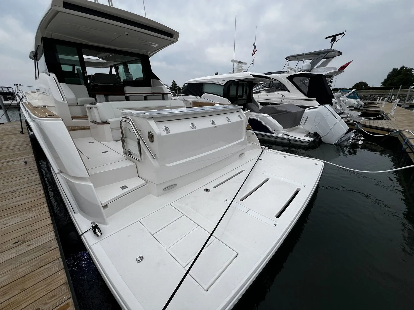 2027 Tiara Yachts EX60 Image Thumbnail #12