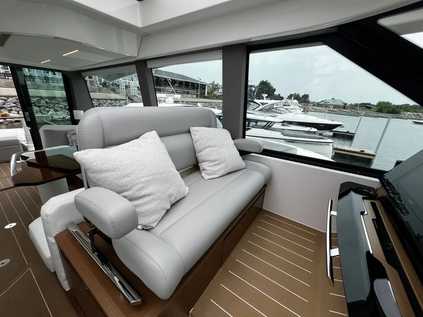 2027 Tiara Yachts EX60 Image Thumbnail #41