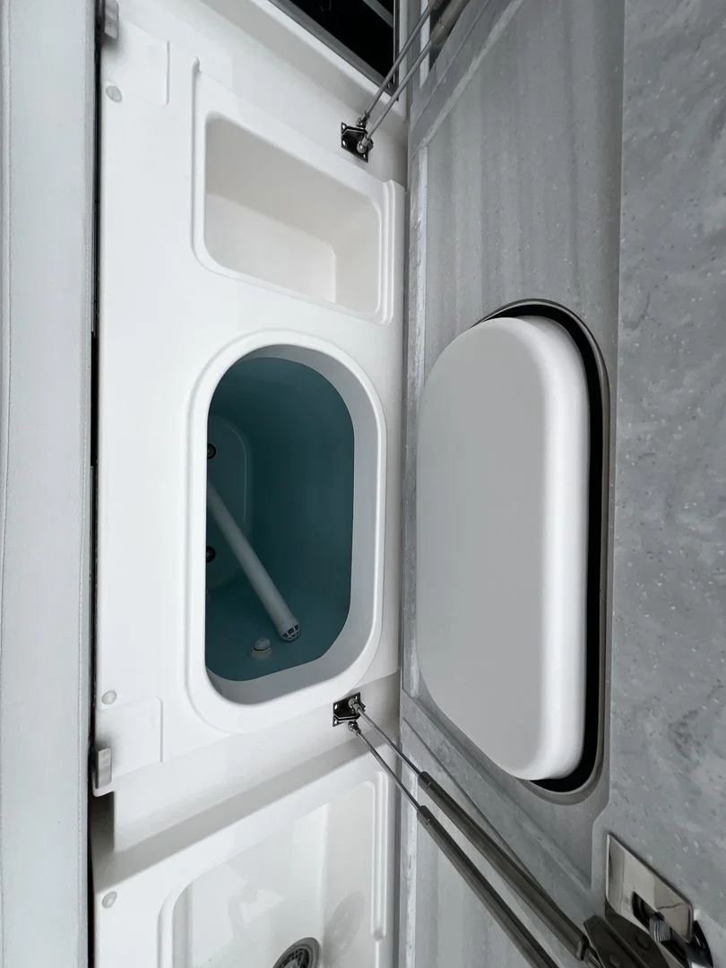 2027 Tiara Yachts EX60 Image Thumbnail #18