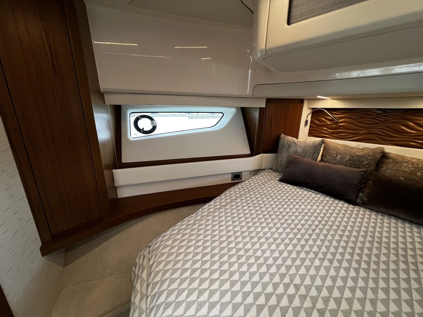 2027 Tiara Yachts EX60 Image Thumbnail #45