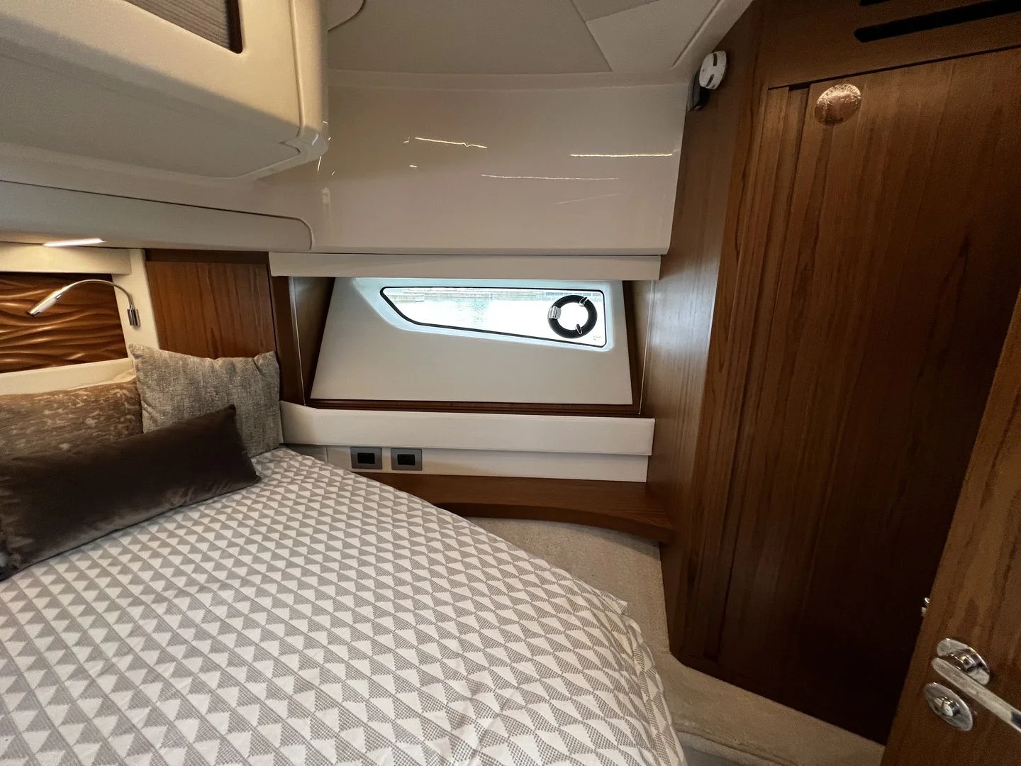 2027 Tiara Yachts EX60 Image Thumbnail #46
