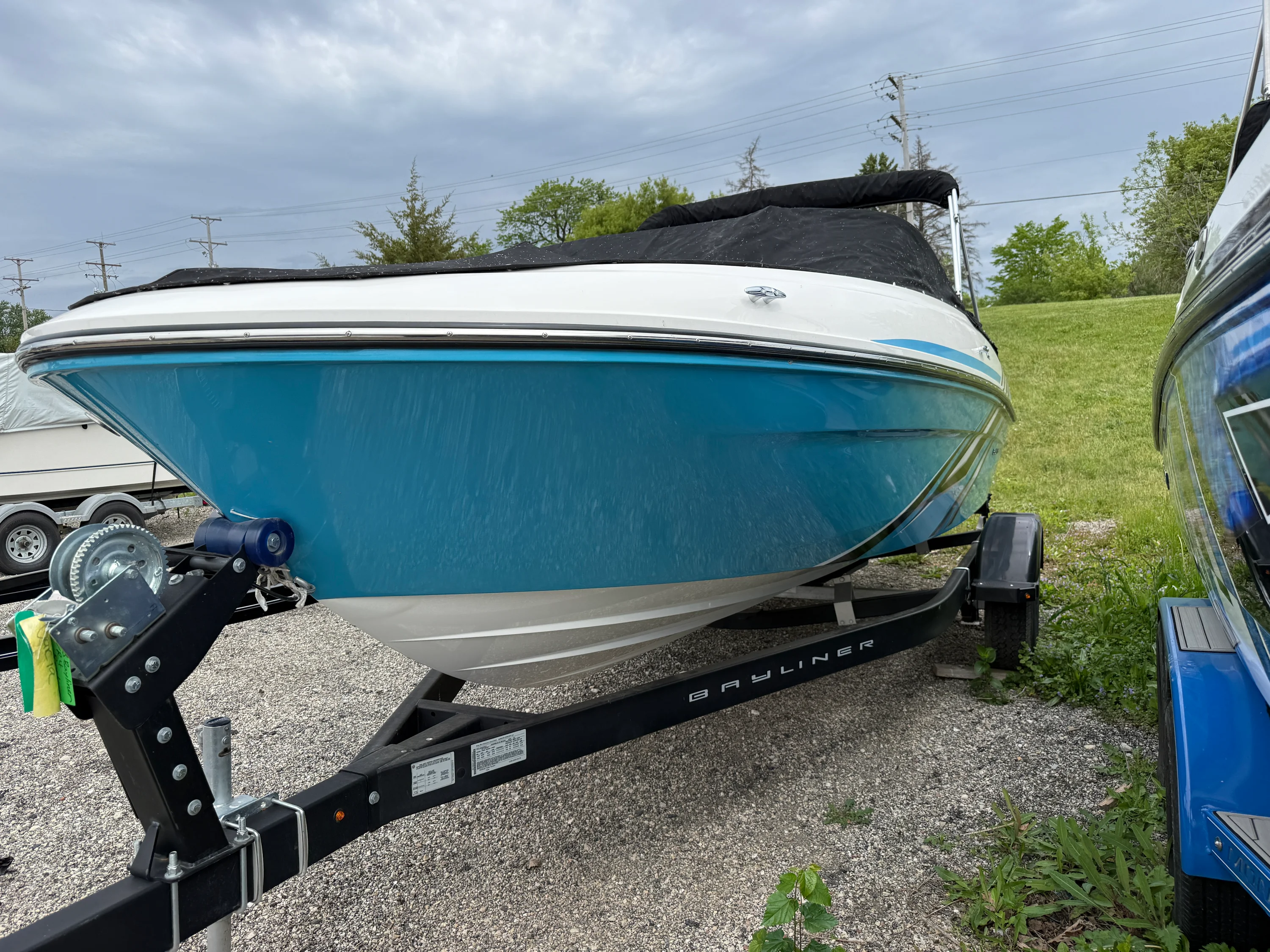 2023 Bayliner VR 4 OB Image Thumbnail #1