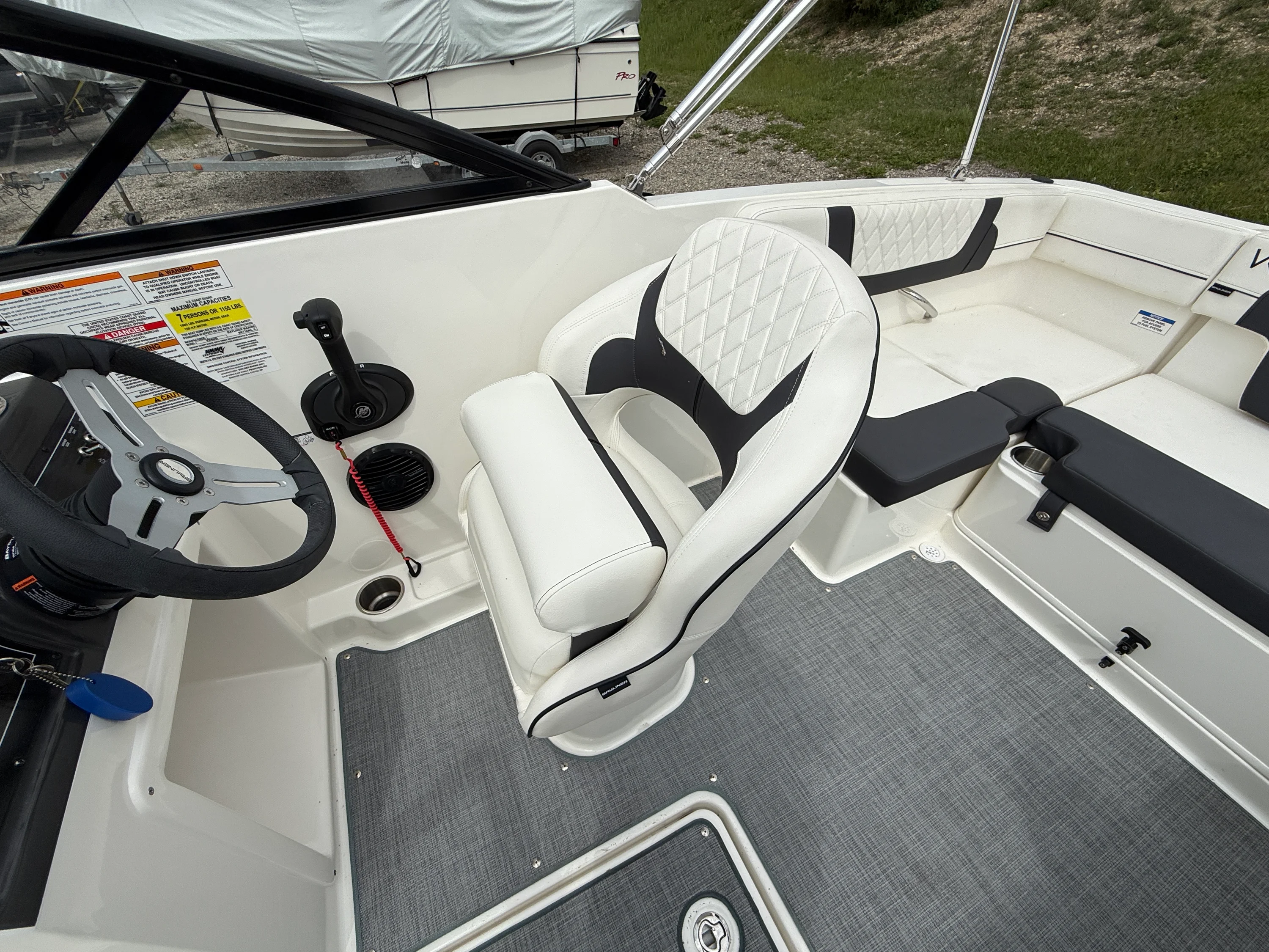 2023 Bayliner VR 4 OB Image Thumbnail #19