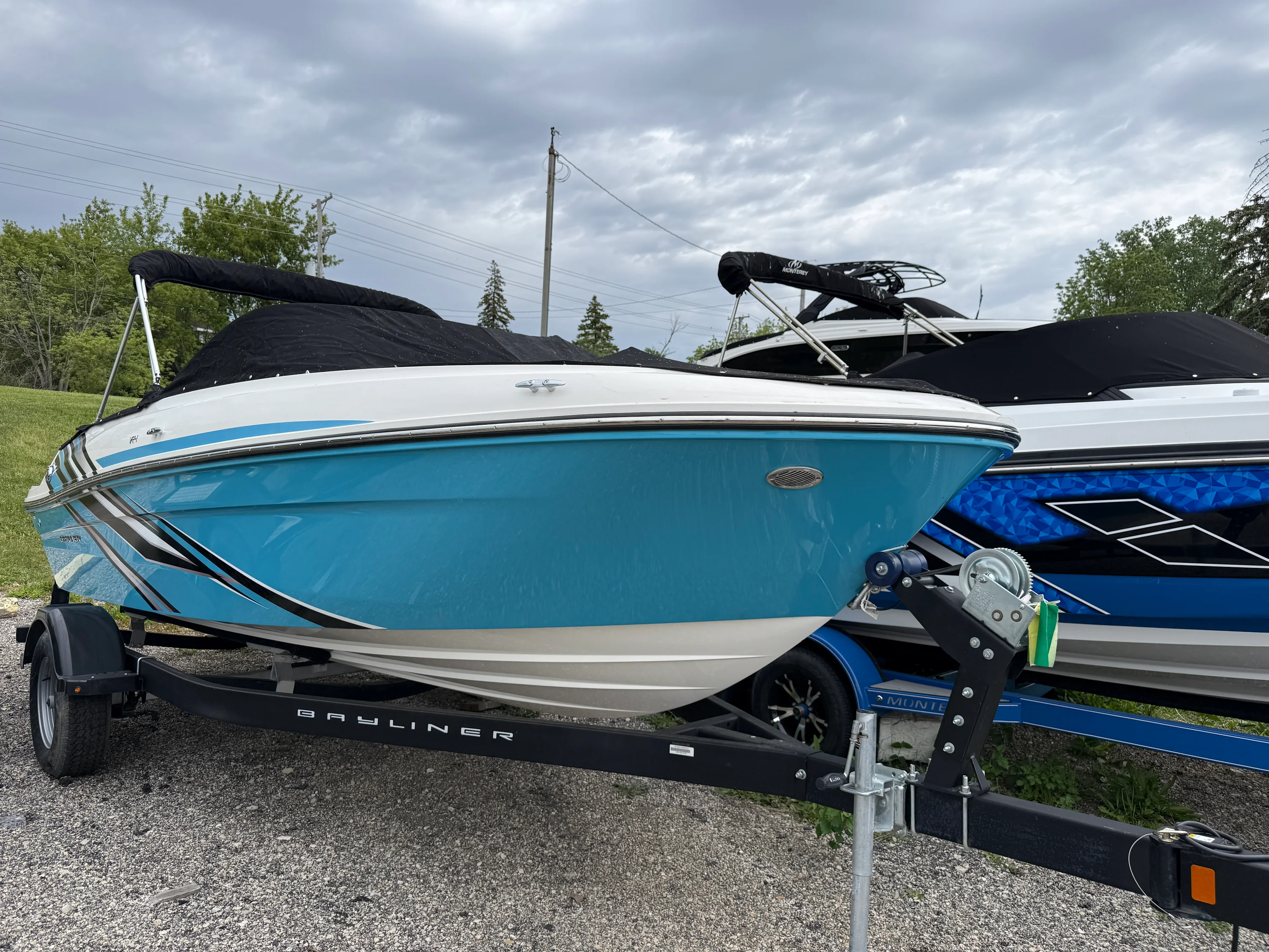 2023 Bayliner VR 4 OB Image Thumbnail #0