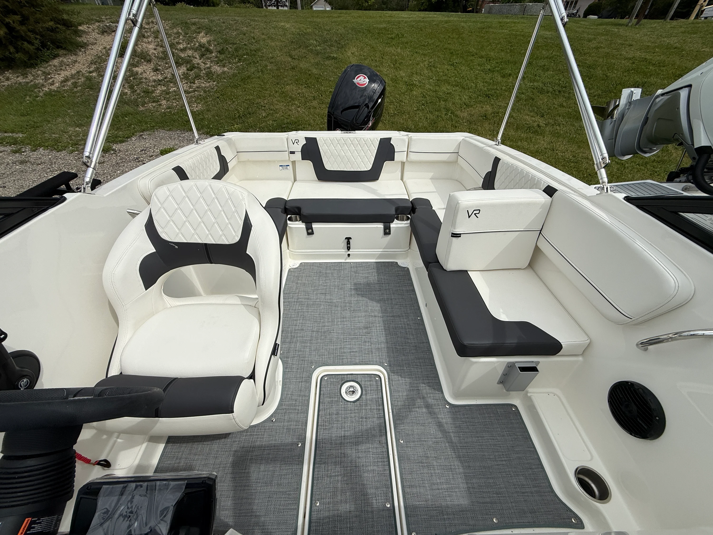 2023 Bayliner VR 4 OB Image Thumbnail #6