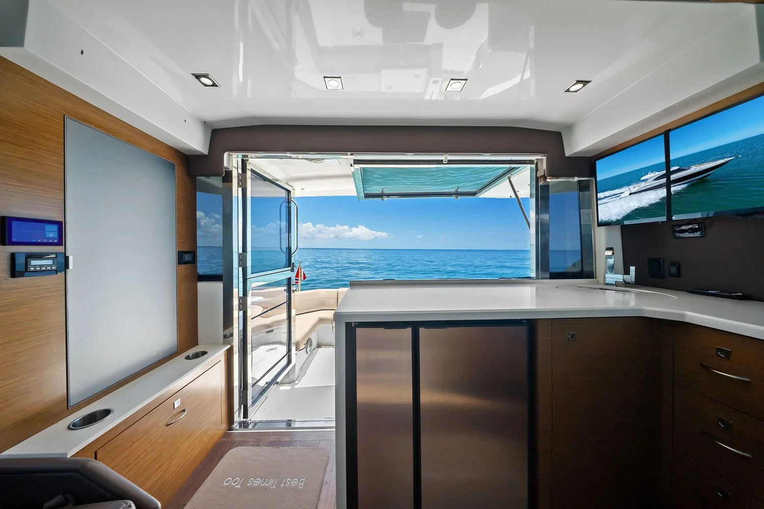 2014 Cruisers Yachts 45 CANTIUS Image Thumbnail #58