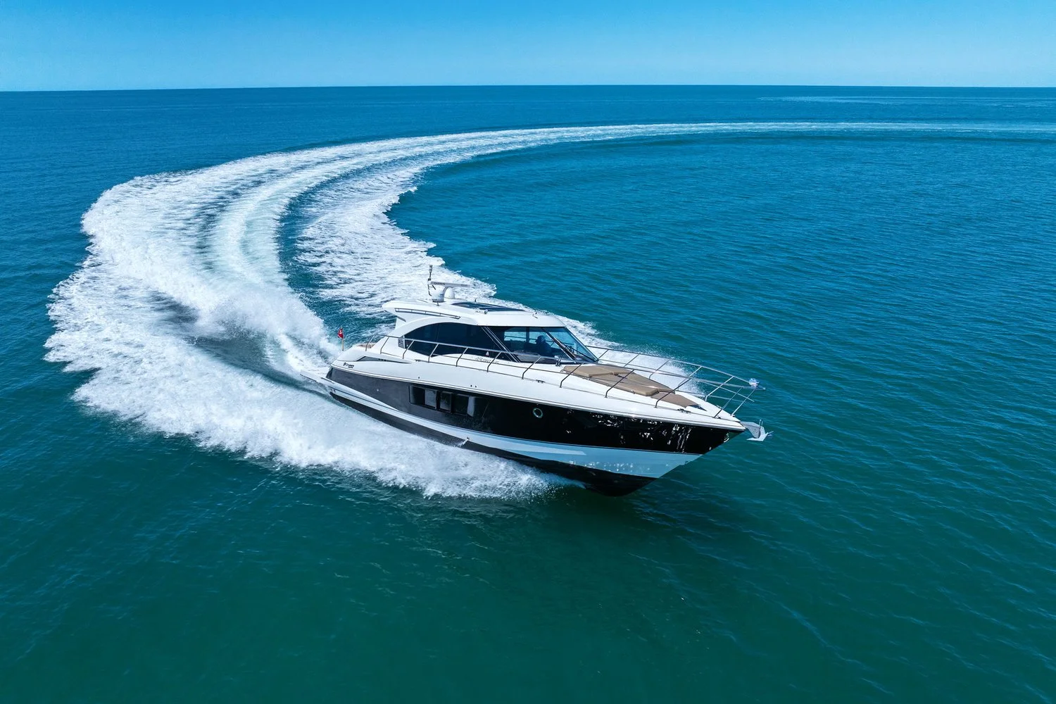 2014 Cruisers Yachts 45 CANTIUS Image Thumbnail #22