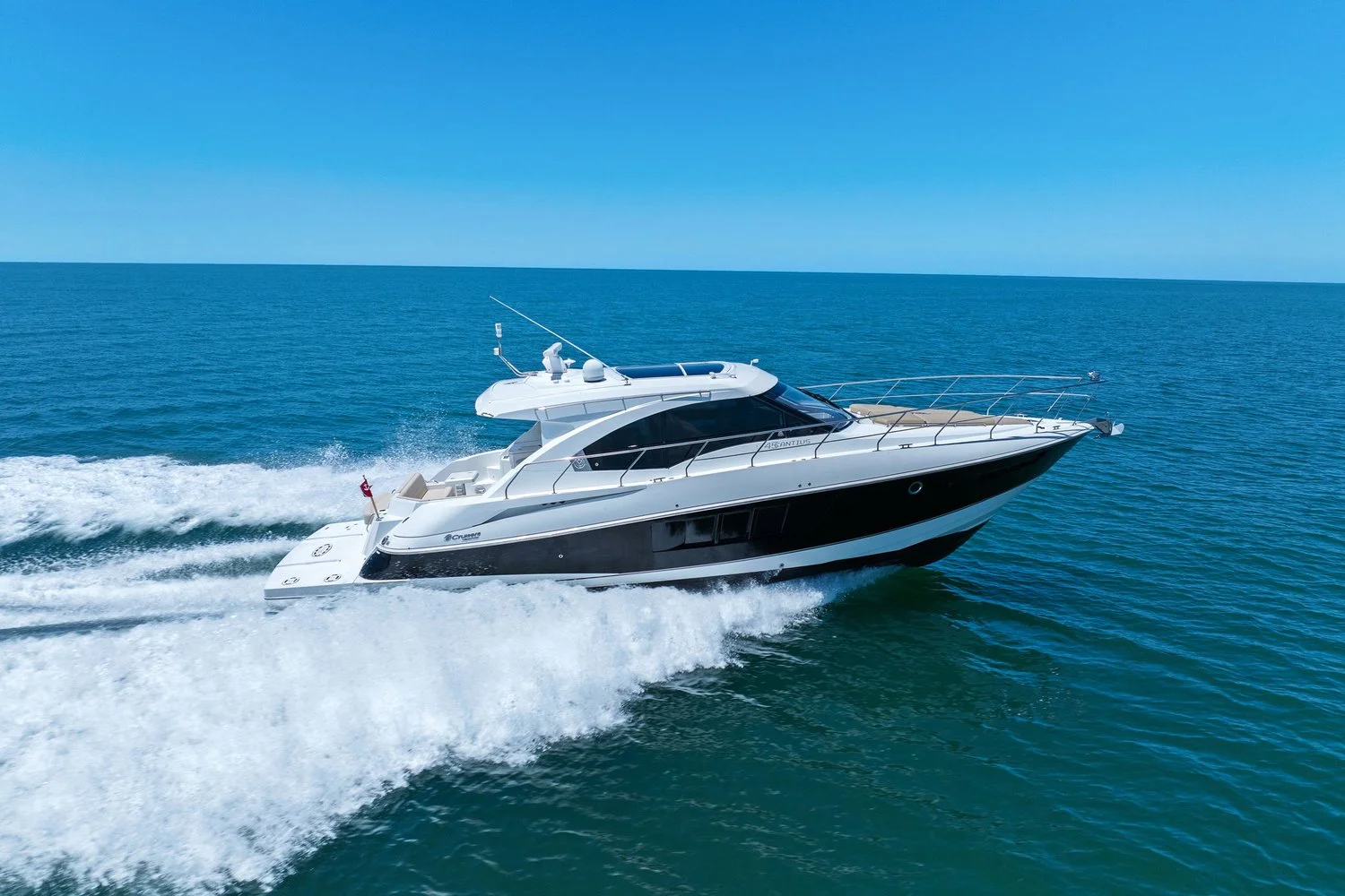 2014 Cruisers Yachts 45 CANTIUS Image Thumbnail #20