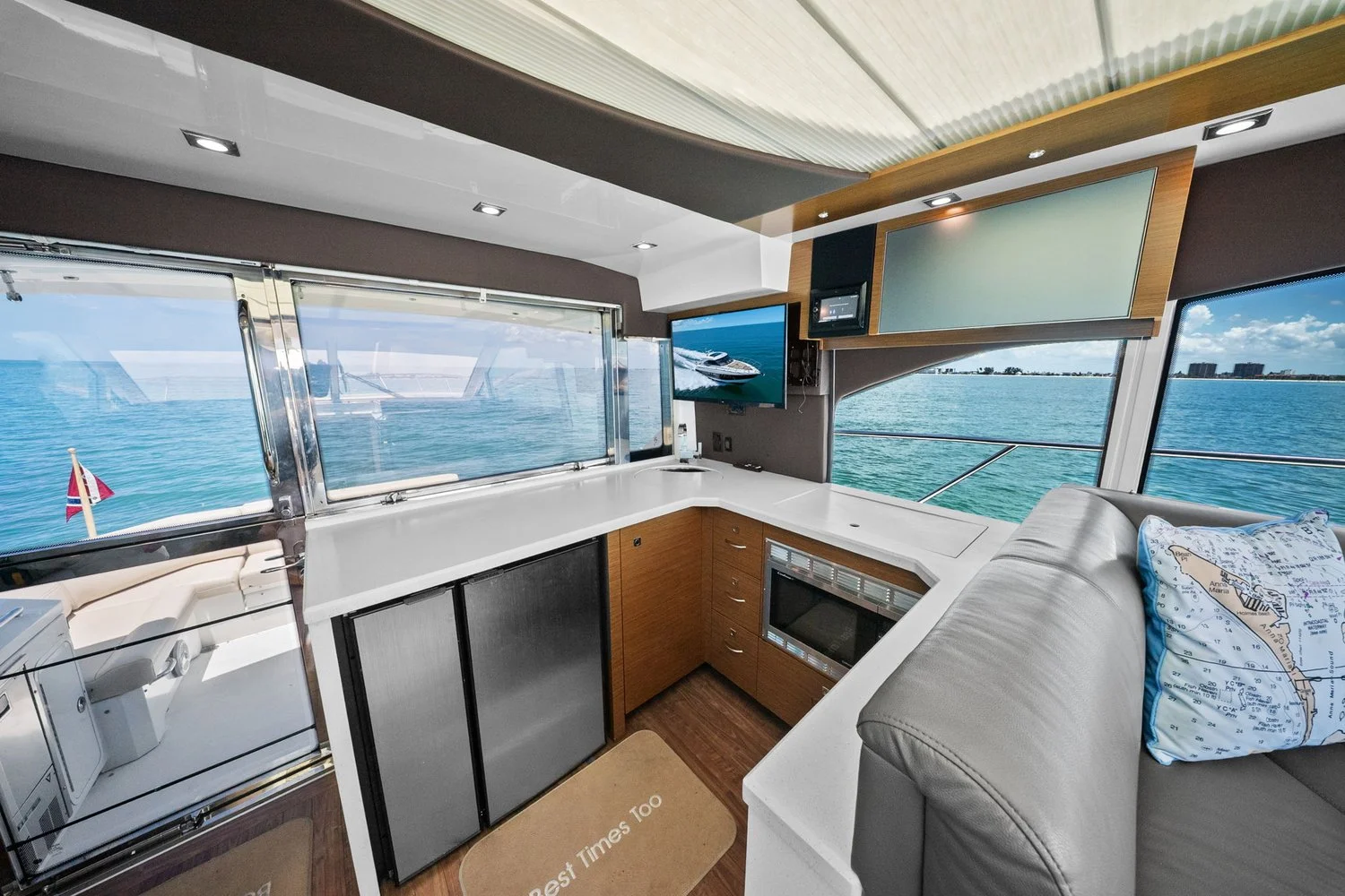 2014 Cruisers Yachts 45 CANTIUS Image Thumbnail #47