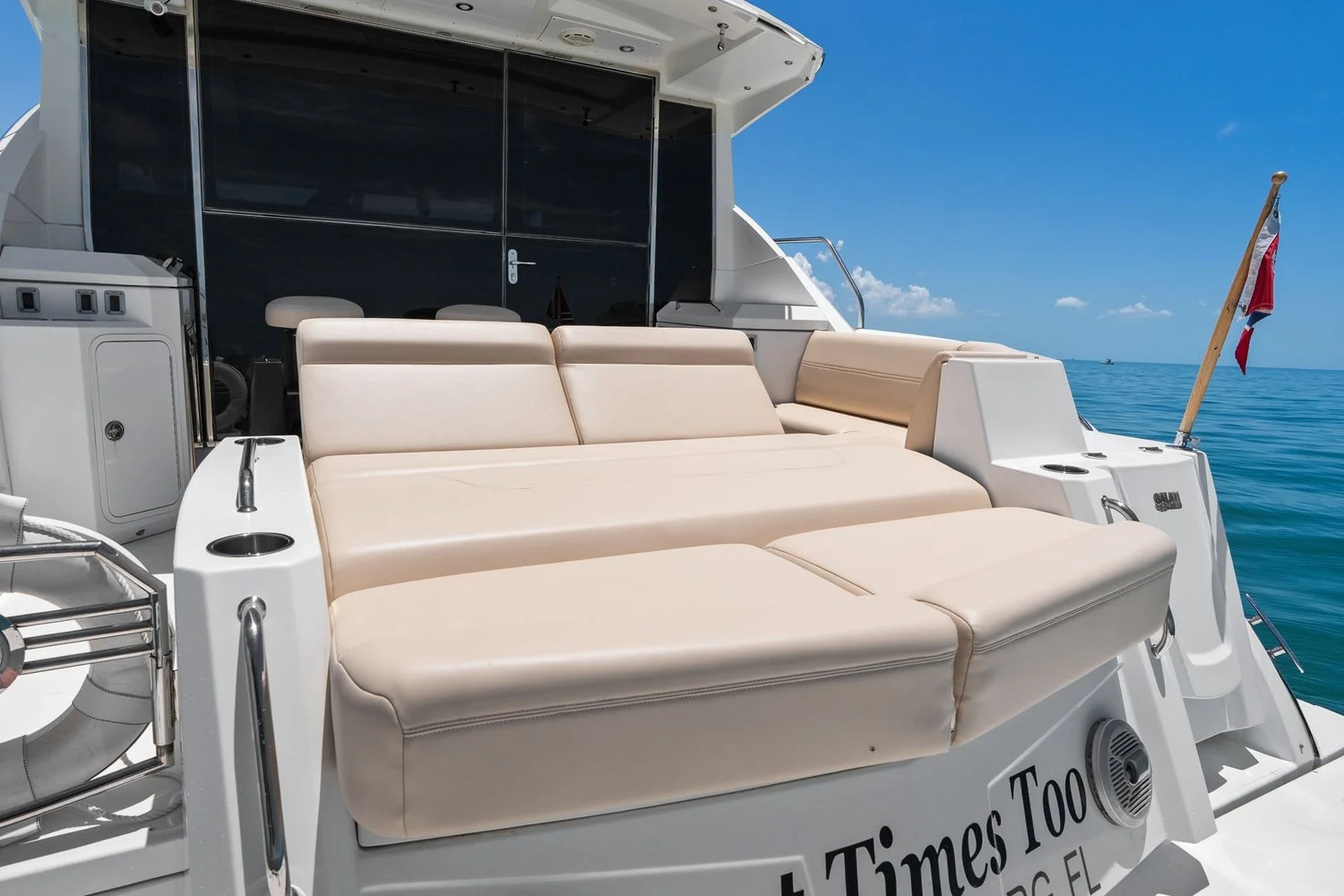 2014 Cruisers Yachts 45 CANTIUS Image Thumbnail #73