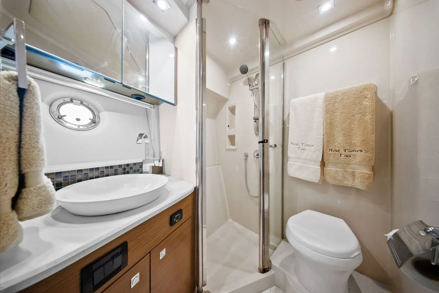 2014 Cruisers Yachts 45 CANTIUS Image Thumbnail #77
