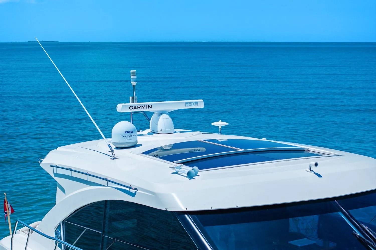 2014 Cruisers Yachts 45 CANTIUS Image Thumbnail #5