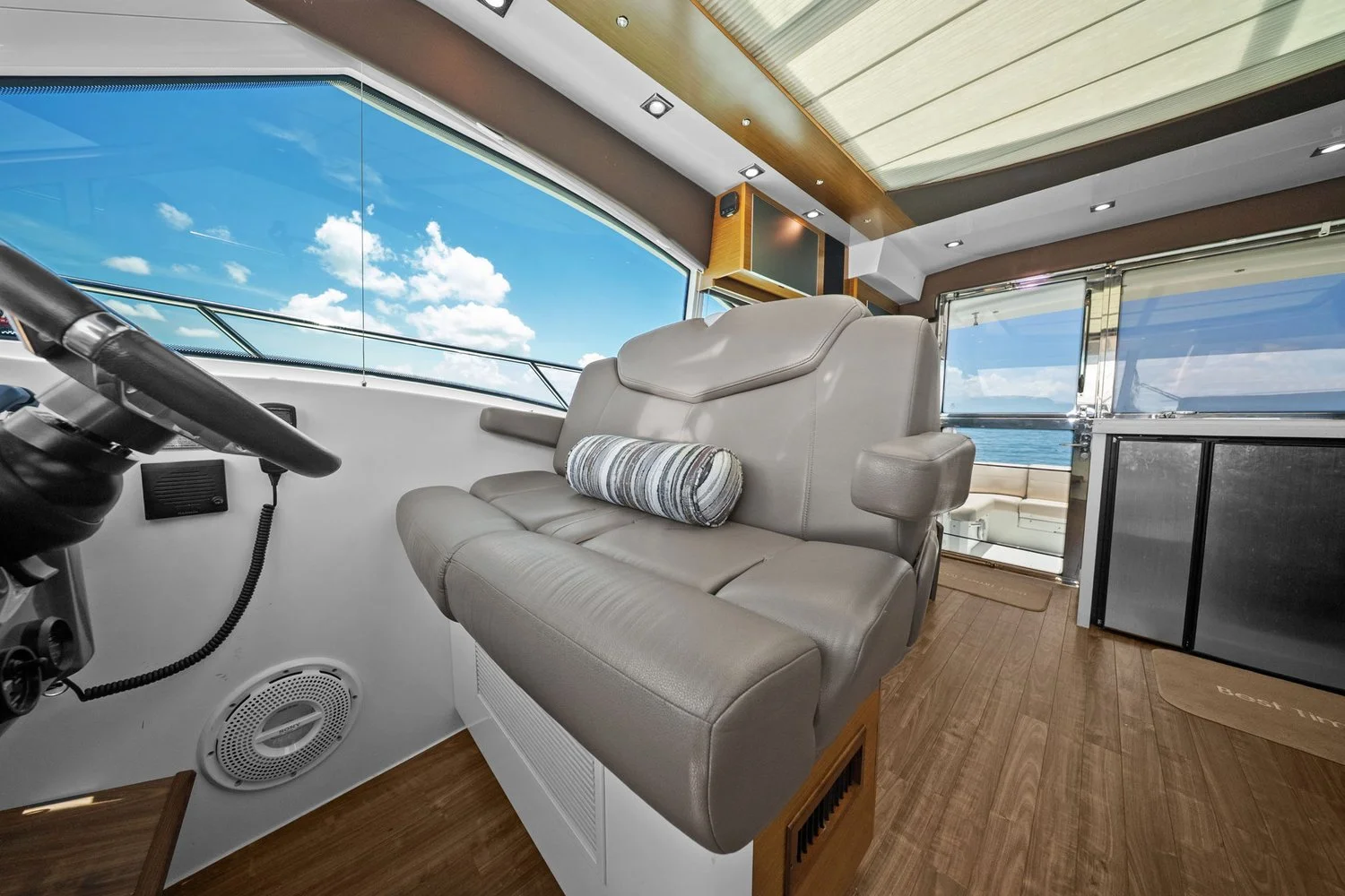 2014 Cruisers Yachts 45 CANTIUS Image Thumbnail #50
