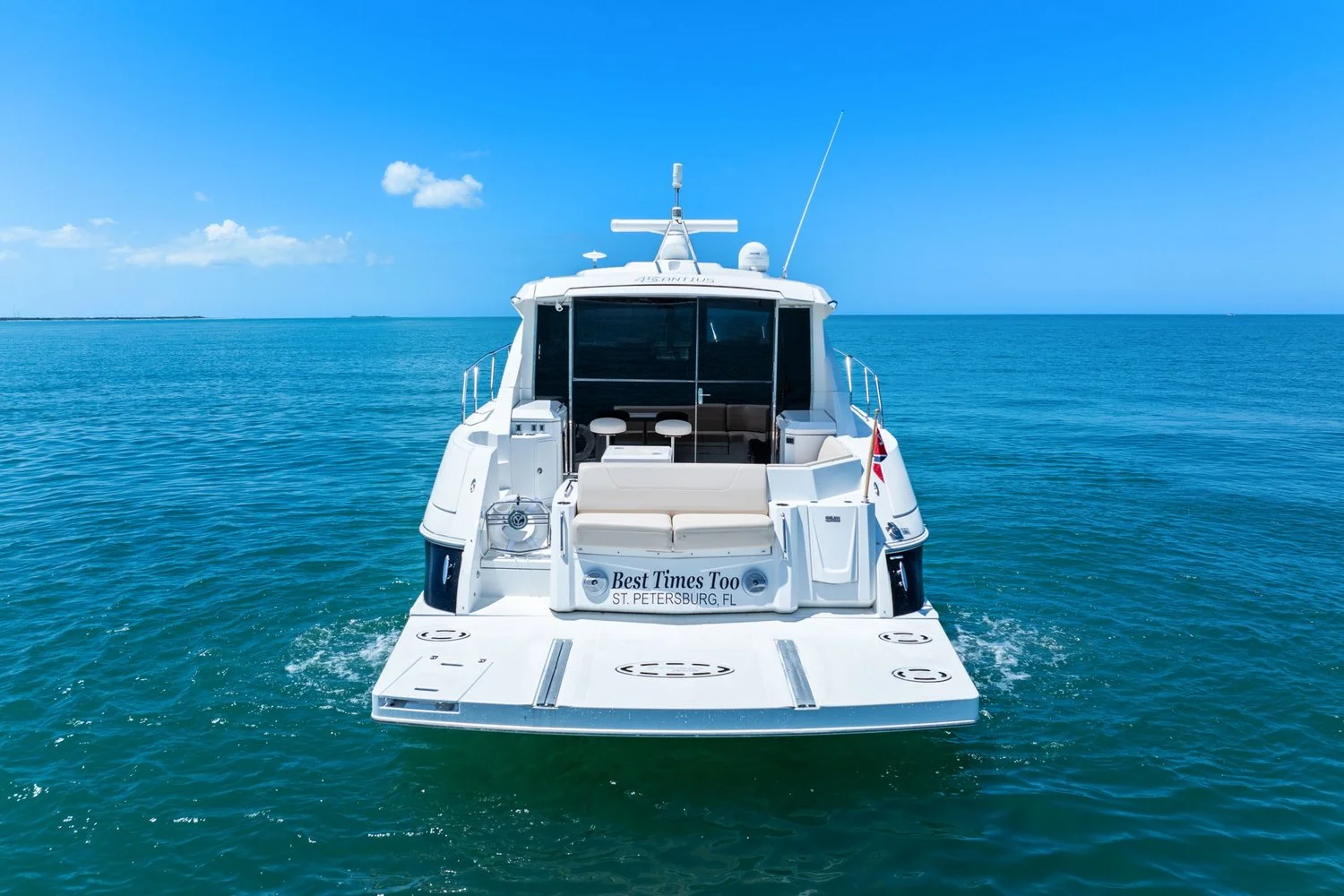 2014 Cruisers Yachts 45 CANTIUS Image Thumbnail #10