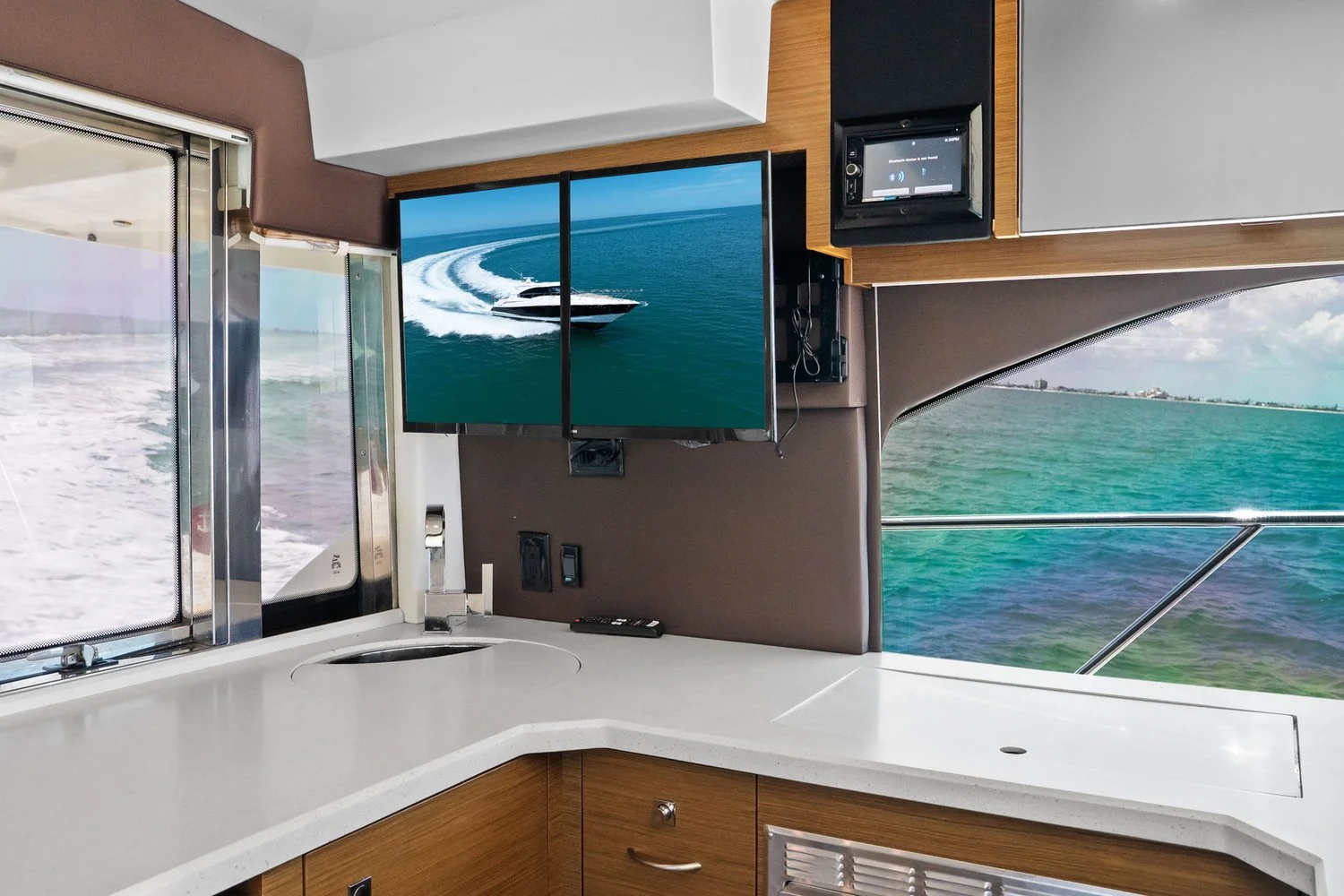 2014 Cruisers Yachts 45 CANTIUS Image Thumbnail #76