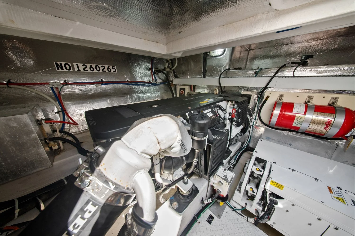 2014 Cruisers Yachts 45 CANTIUS Image Thumbnail #28