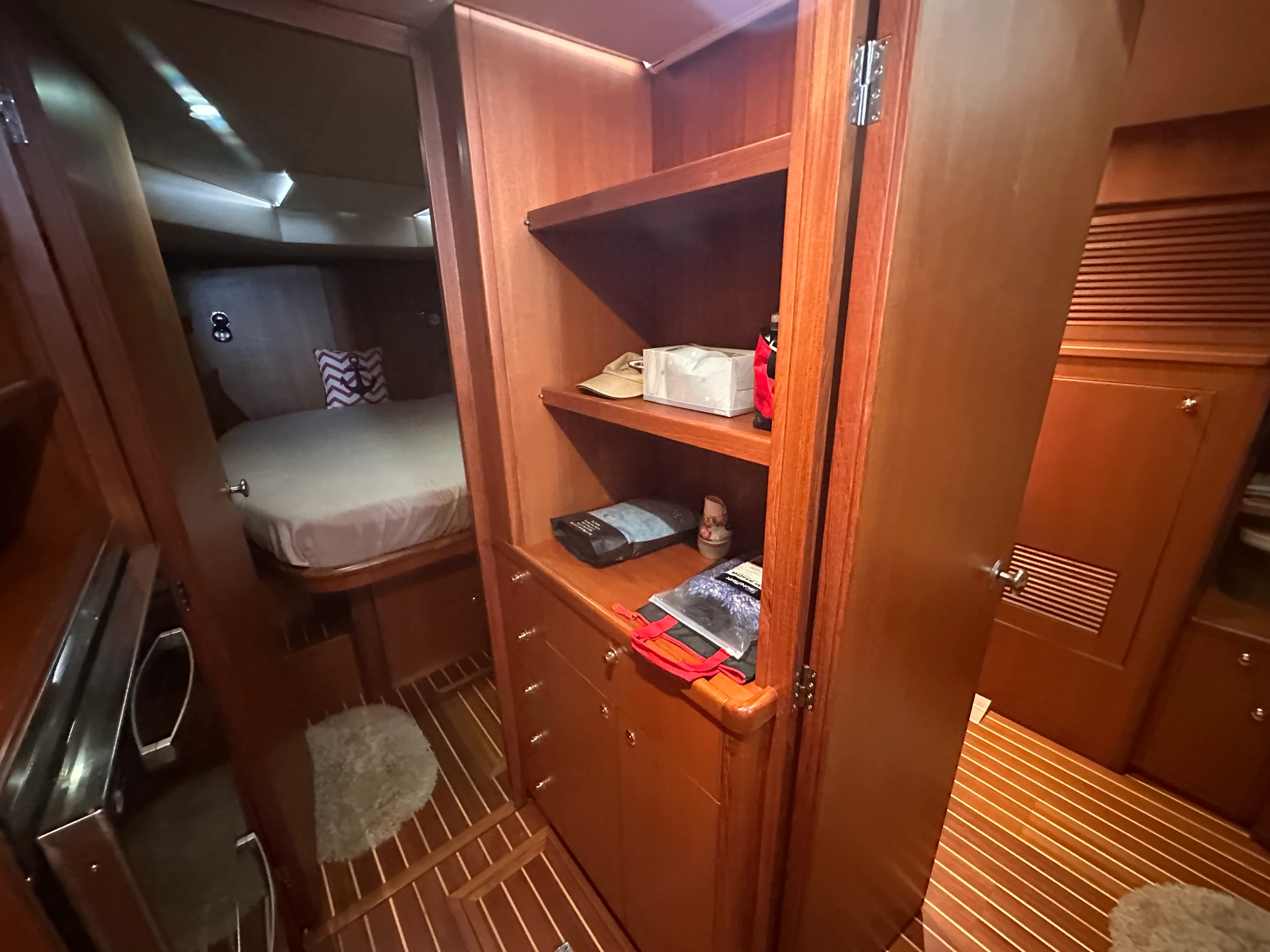 2009 Island Pilot 435 Image Thumbnail #15