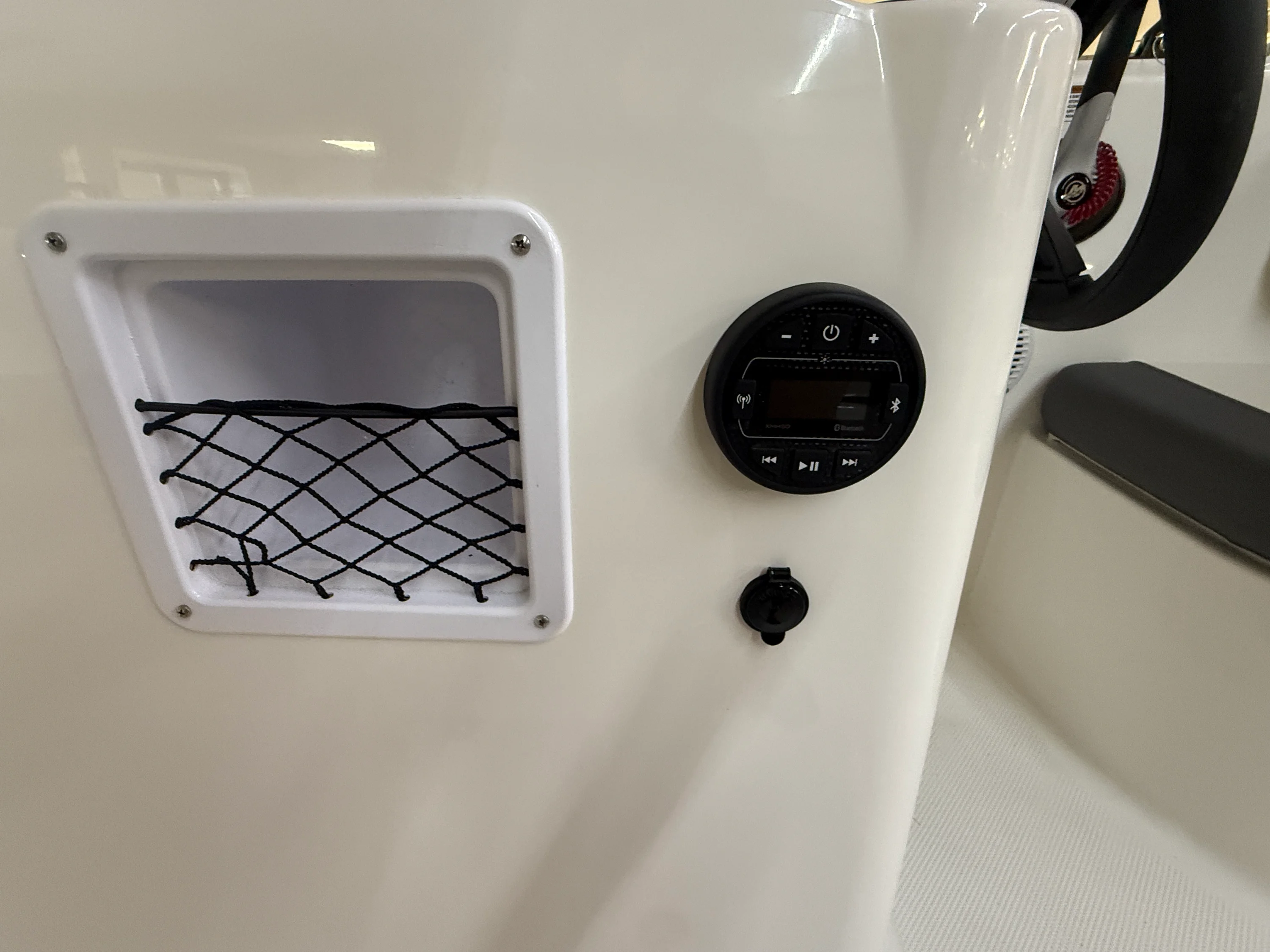 2026 Bayliner E18LE Image Thumbnail #12