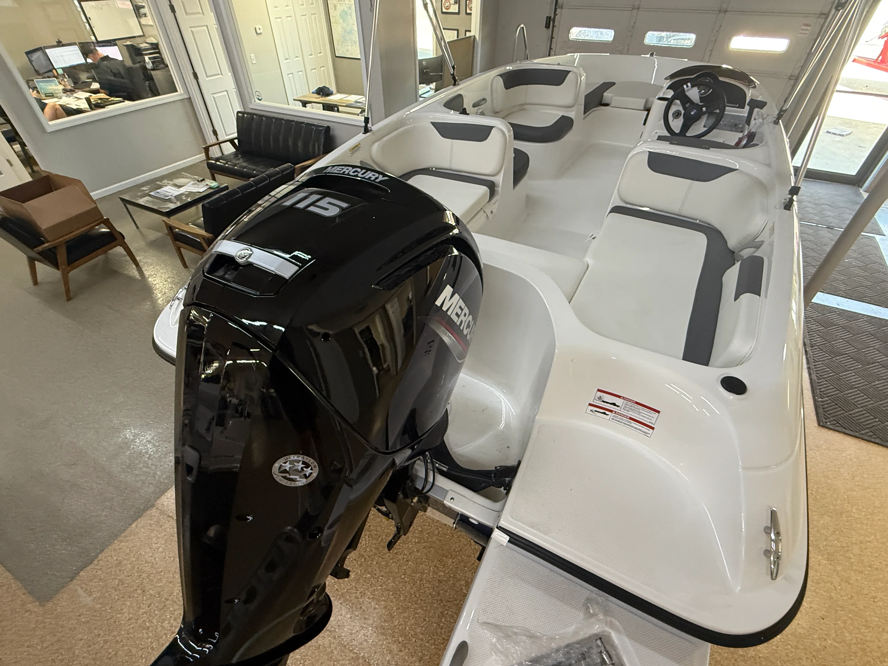 2026 Bayliner E18LE Image Thumbnail #3
