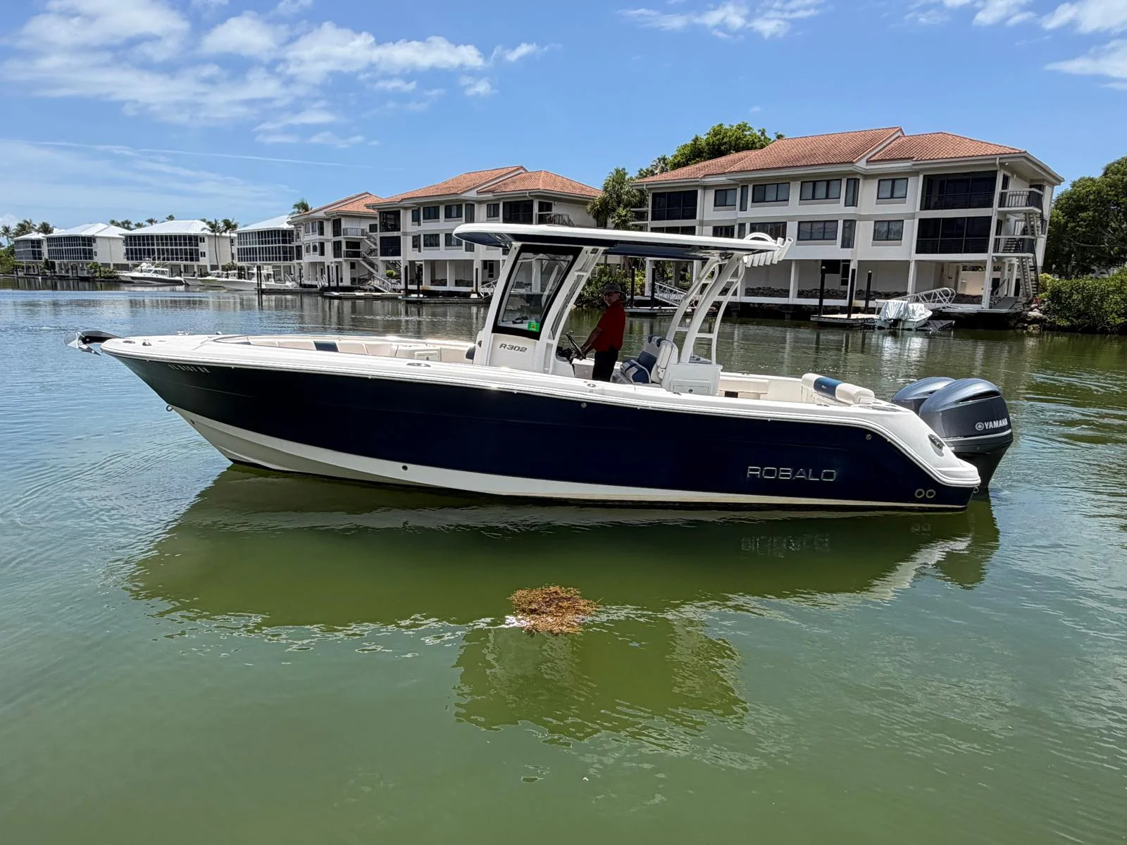 2017 Robalo R302 CENTER CONSOLE Image Thumbnail #7